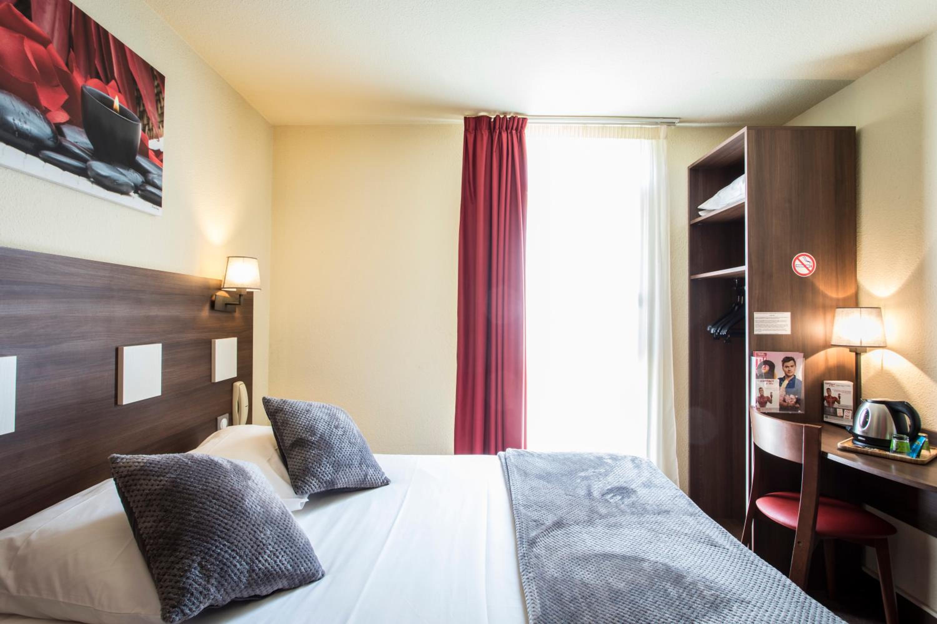 Double Room - Photo 17