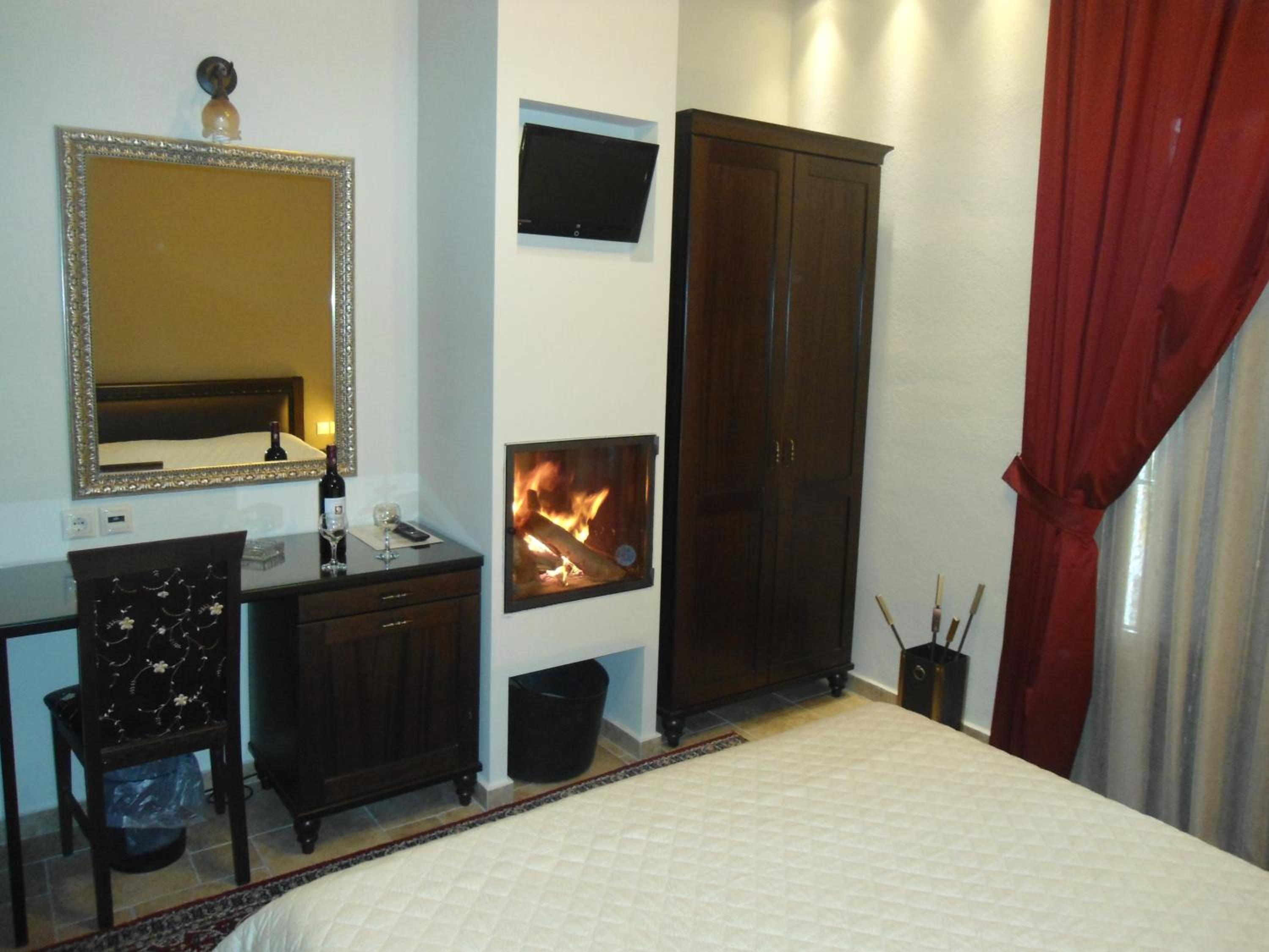 Double Room with Fireplace - Photo 1