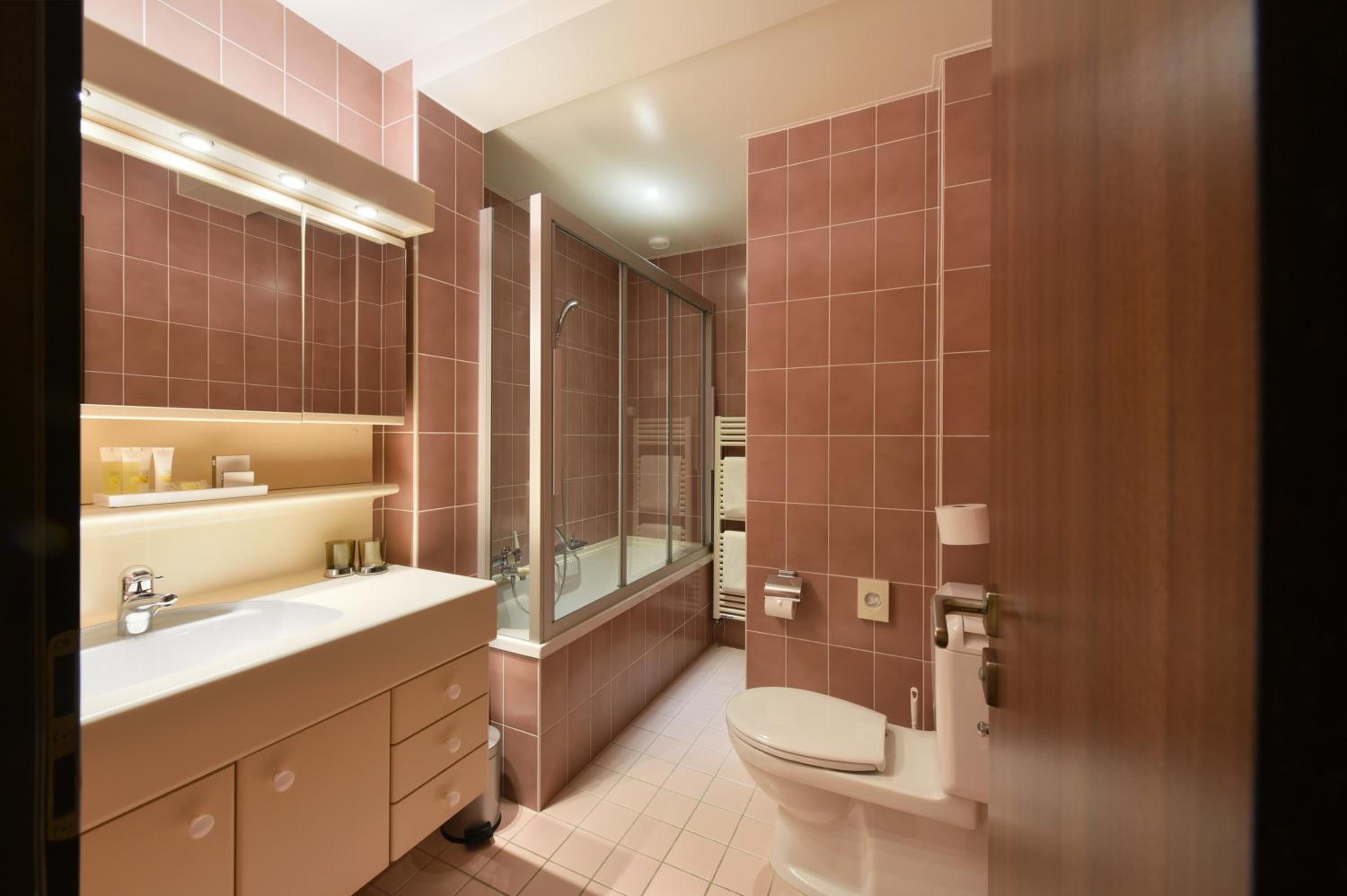 Superior Twin Room with Balcony  - Photo 15