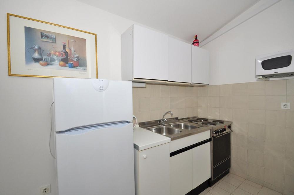 Apartment with Sea View photo 2