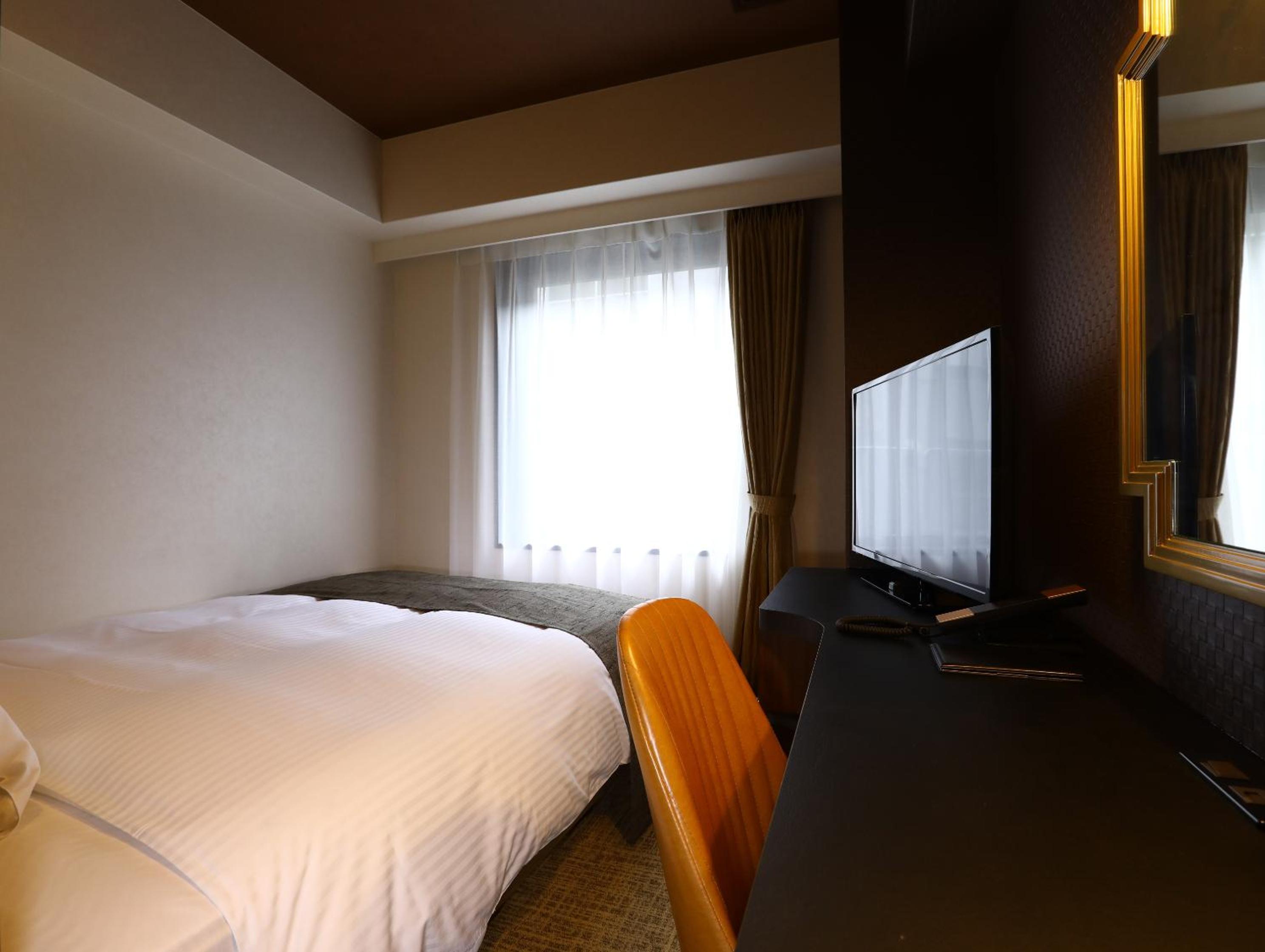 Double Room - Non-Smoking  photo 3