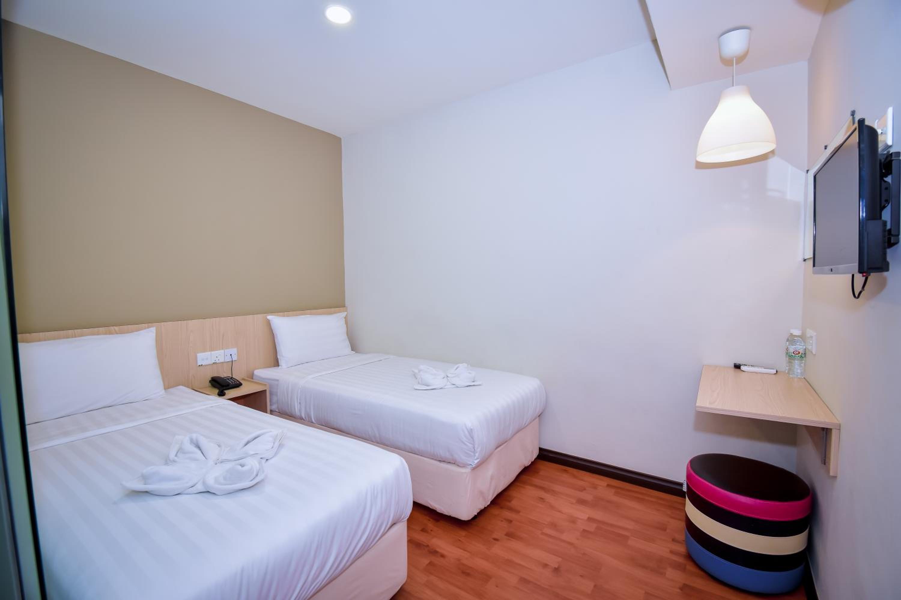 Standard Twin Room without Window