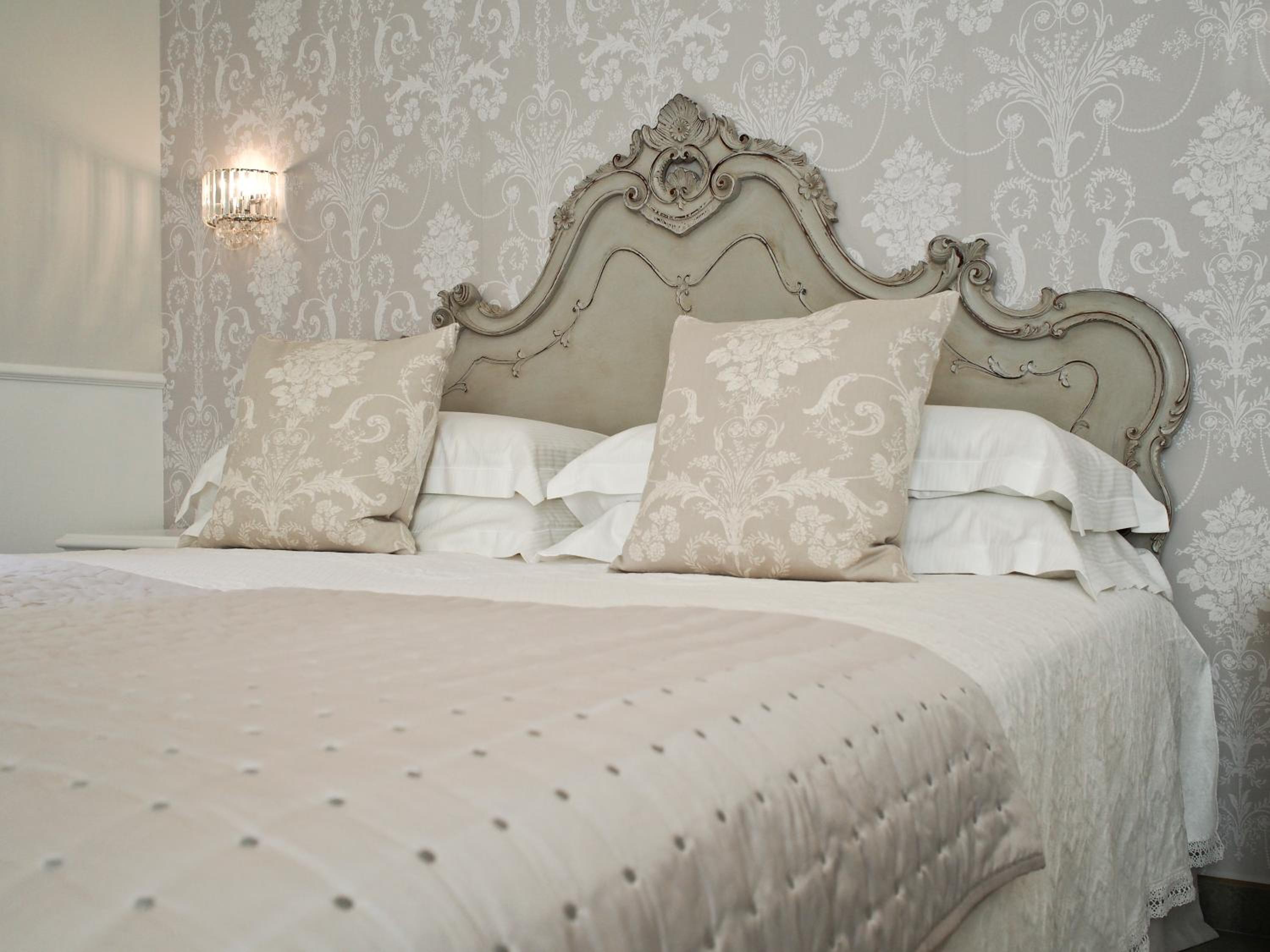Deluxe Double Room with Castle View