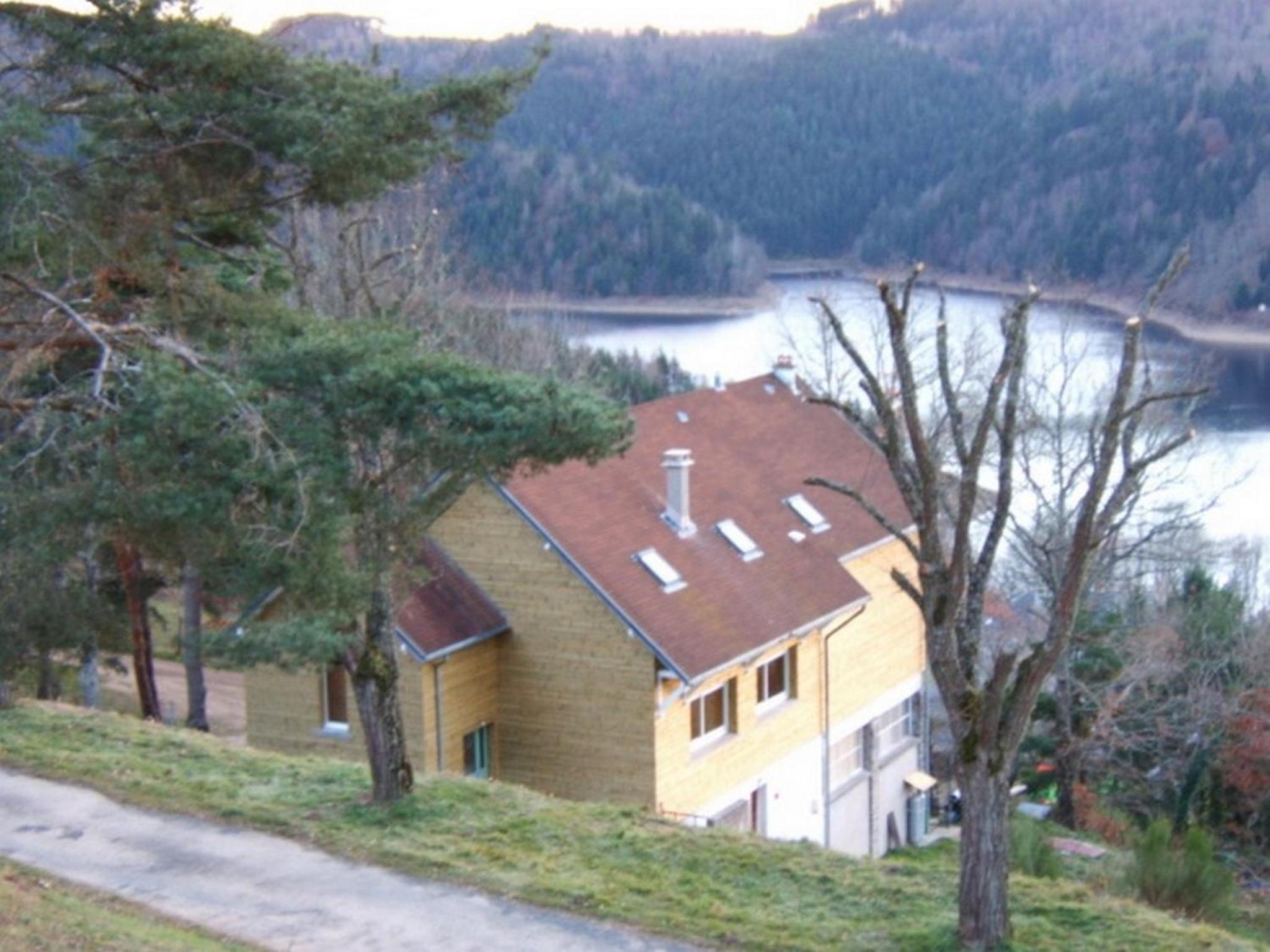 Double or Twin Room with Mountain View photo 3