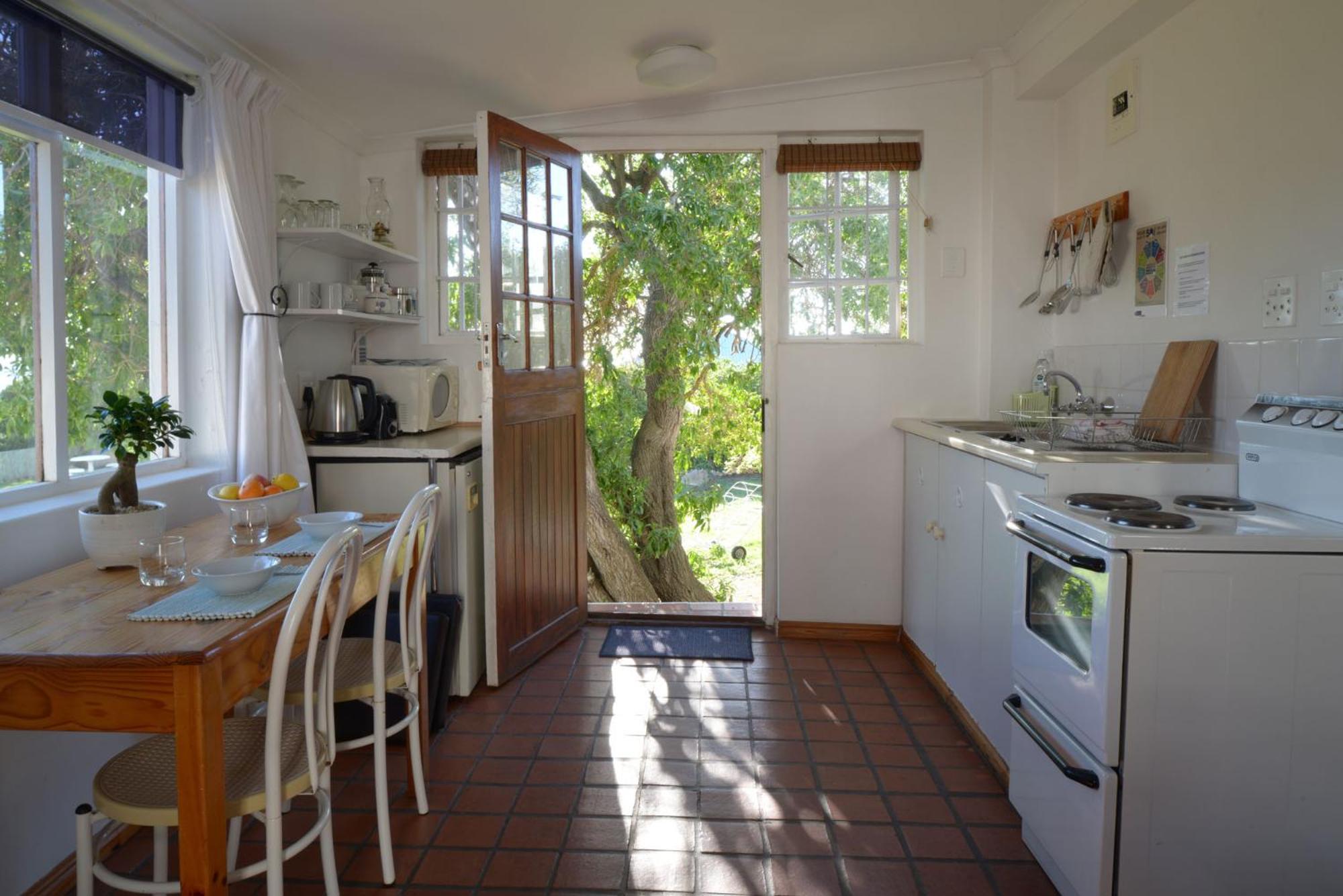 Studio with Sea View - Photo 11