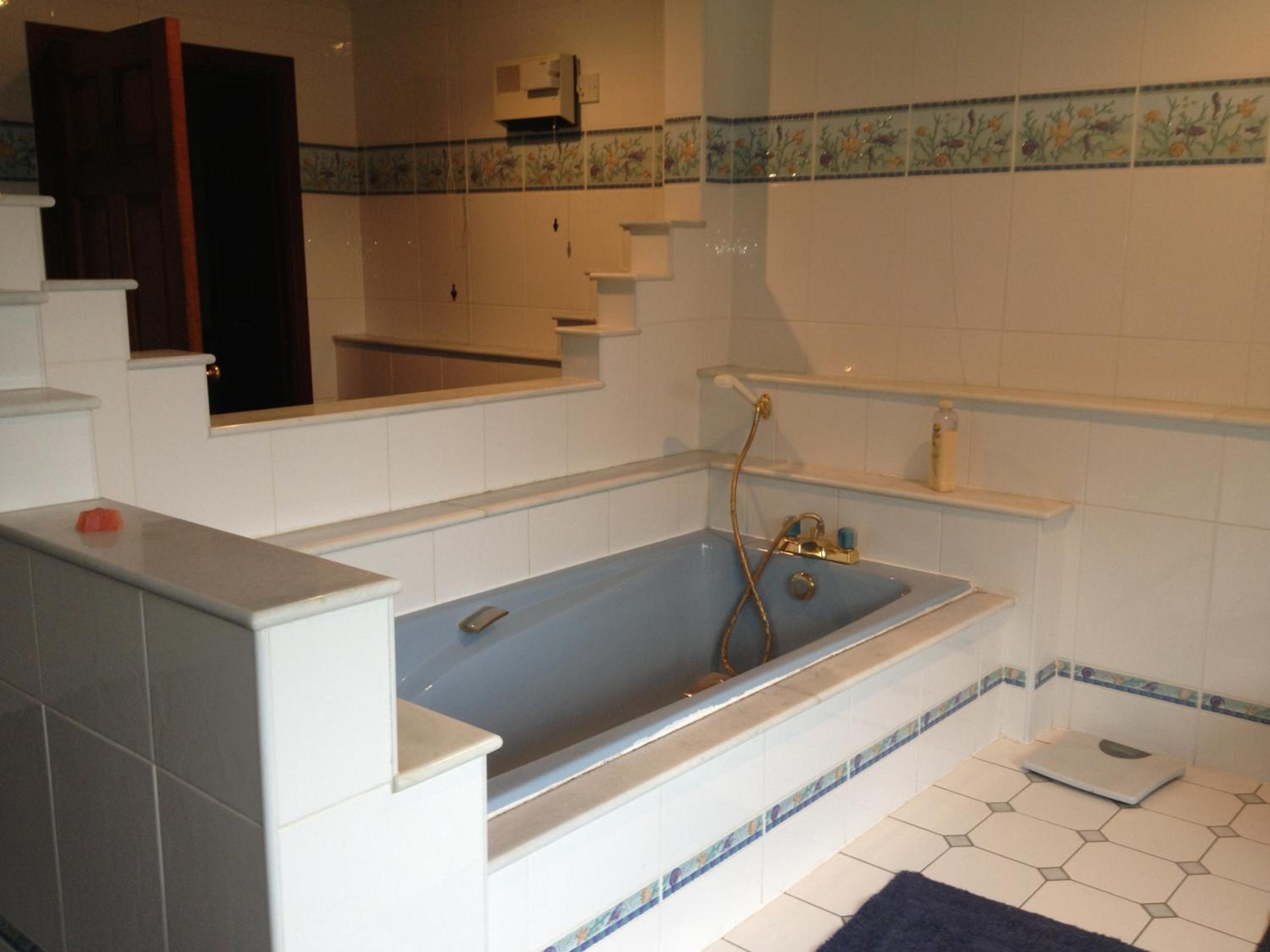 Twin Room with Private External Bathroom photo 3