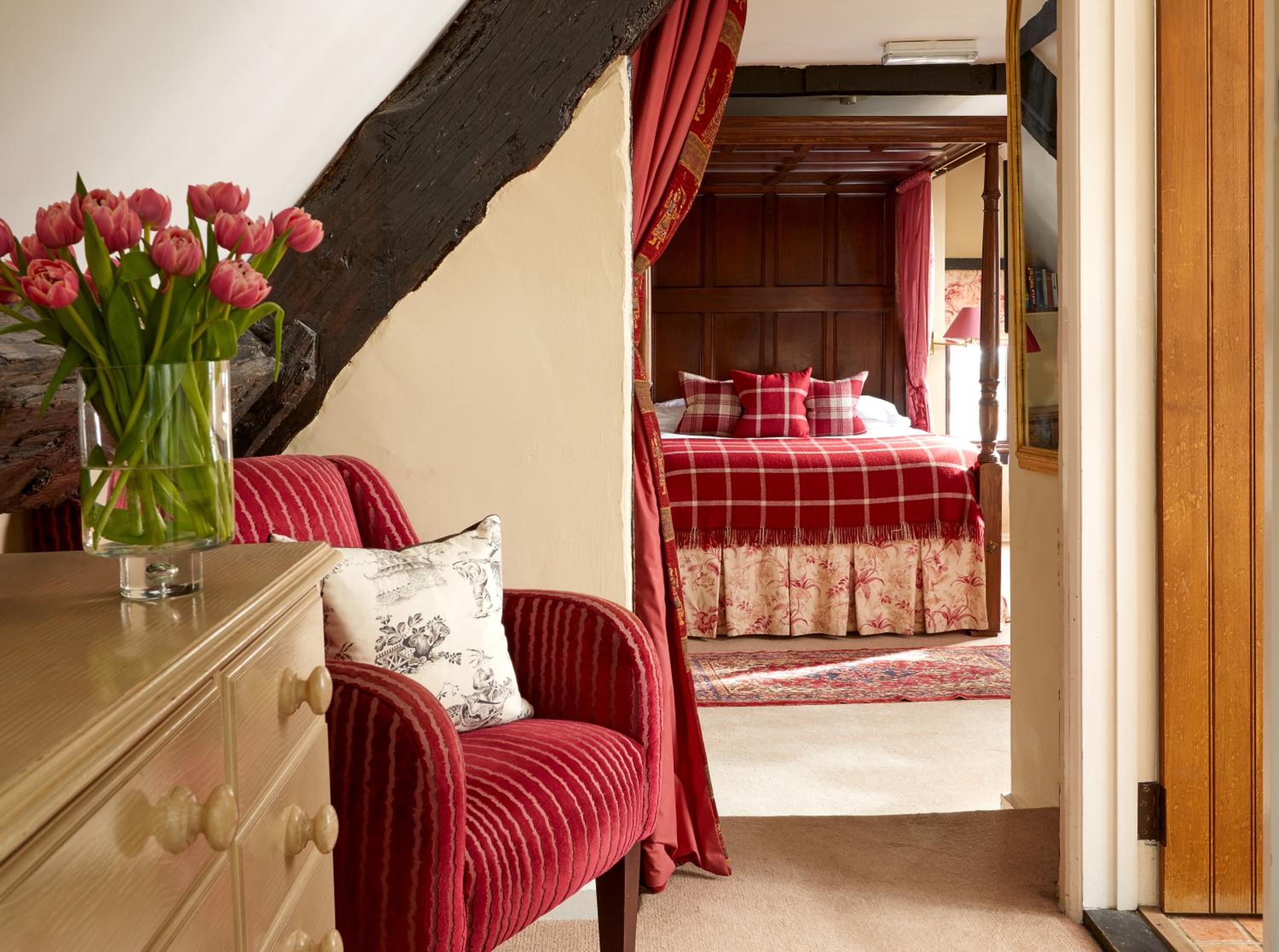 Deluxe Double Room with Four-Poster Bed photo 1