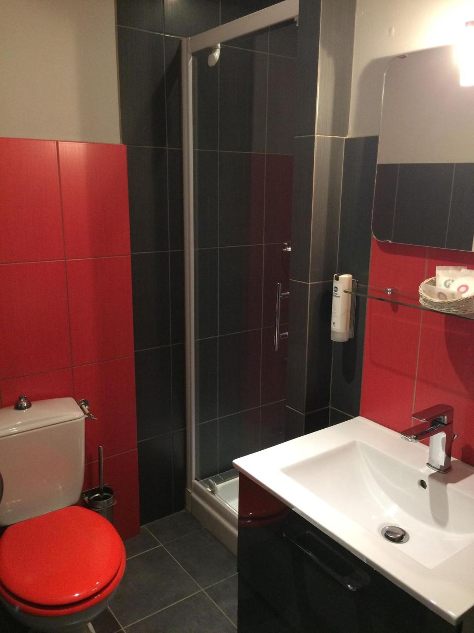 Standard Double Room - Photo 3