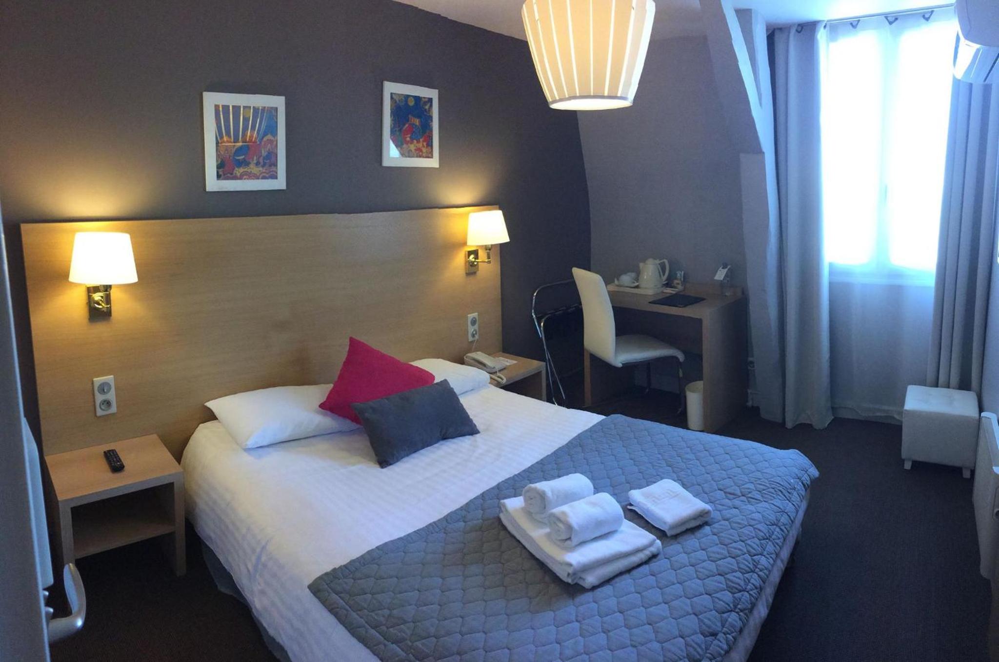 Standard Double Room - Photo 4