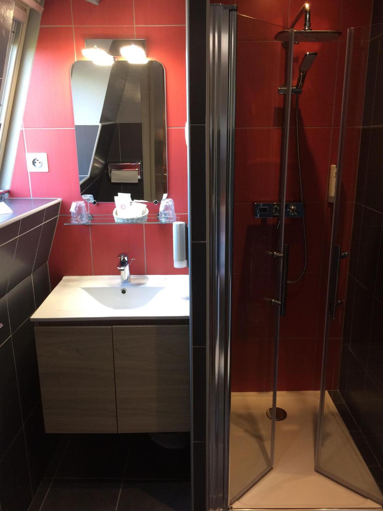 Standard Double Room - Photo 6