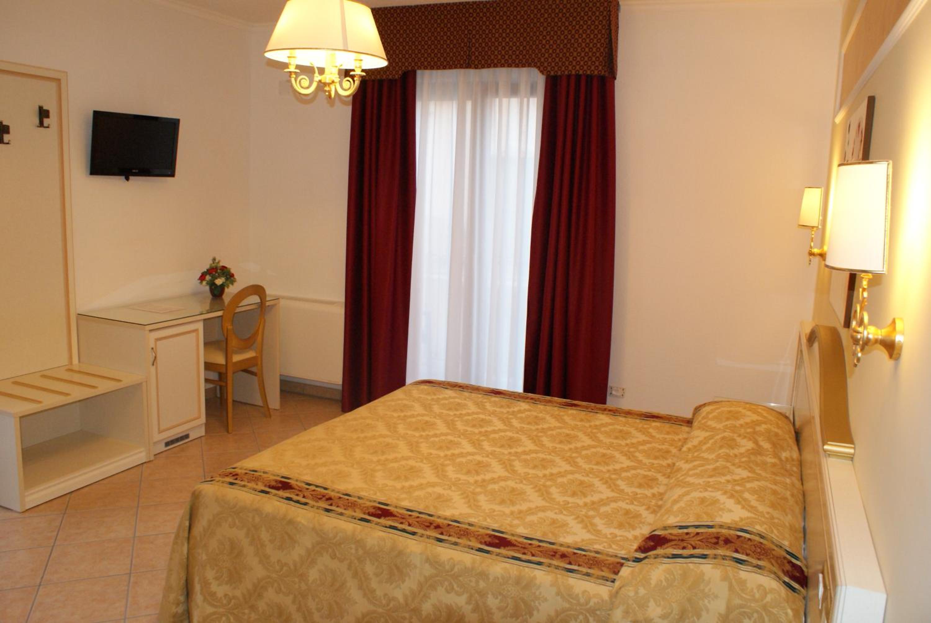Junior Suite - Photo 11