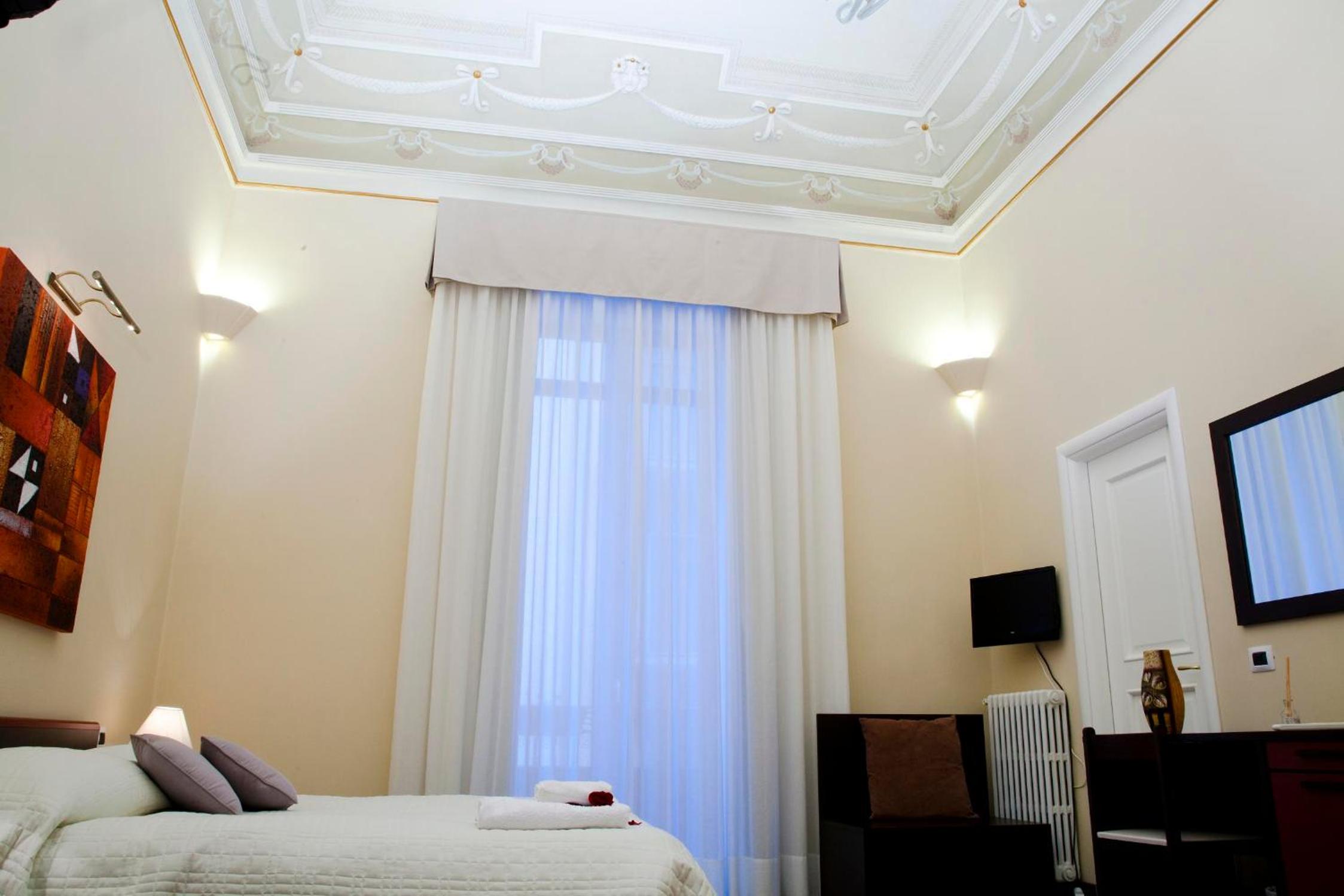 Superior Double Room - Photo 13