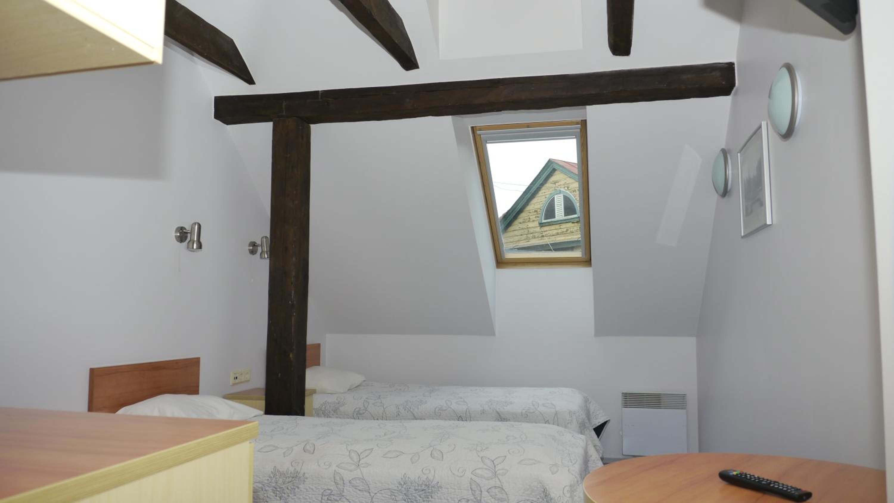 Budget Twin Room - Photo 1