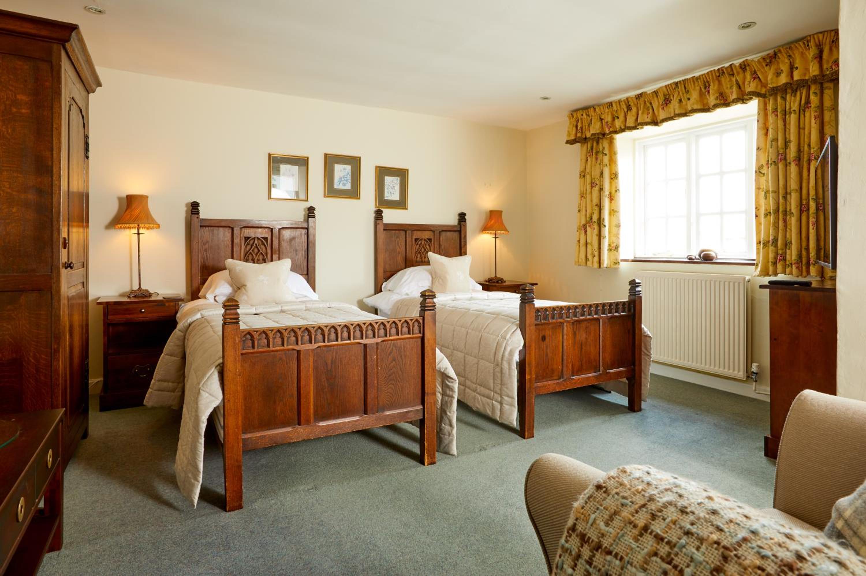 Deluxe Double or Twin Room photo 3