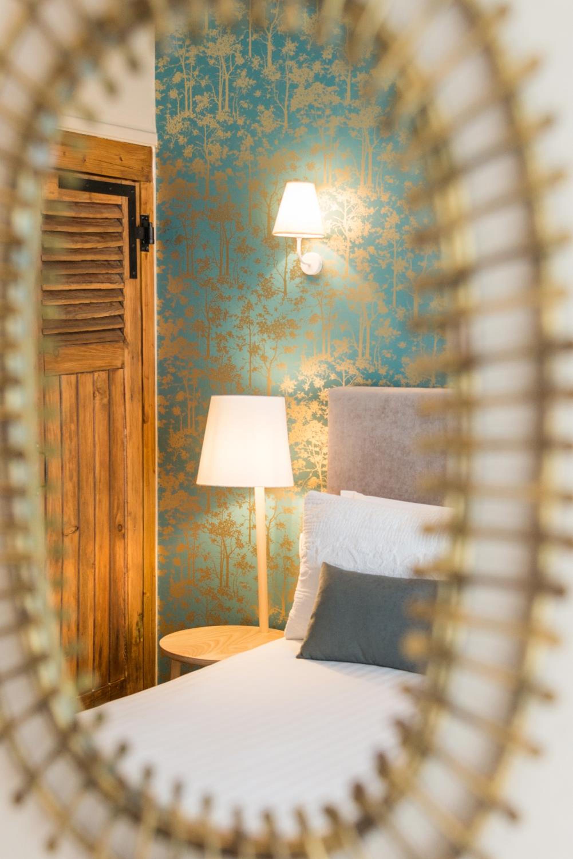 Comfort Double Room with Balcony - Photo 1