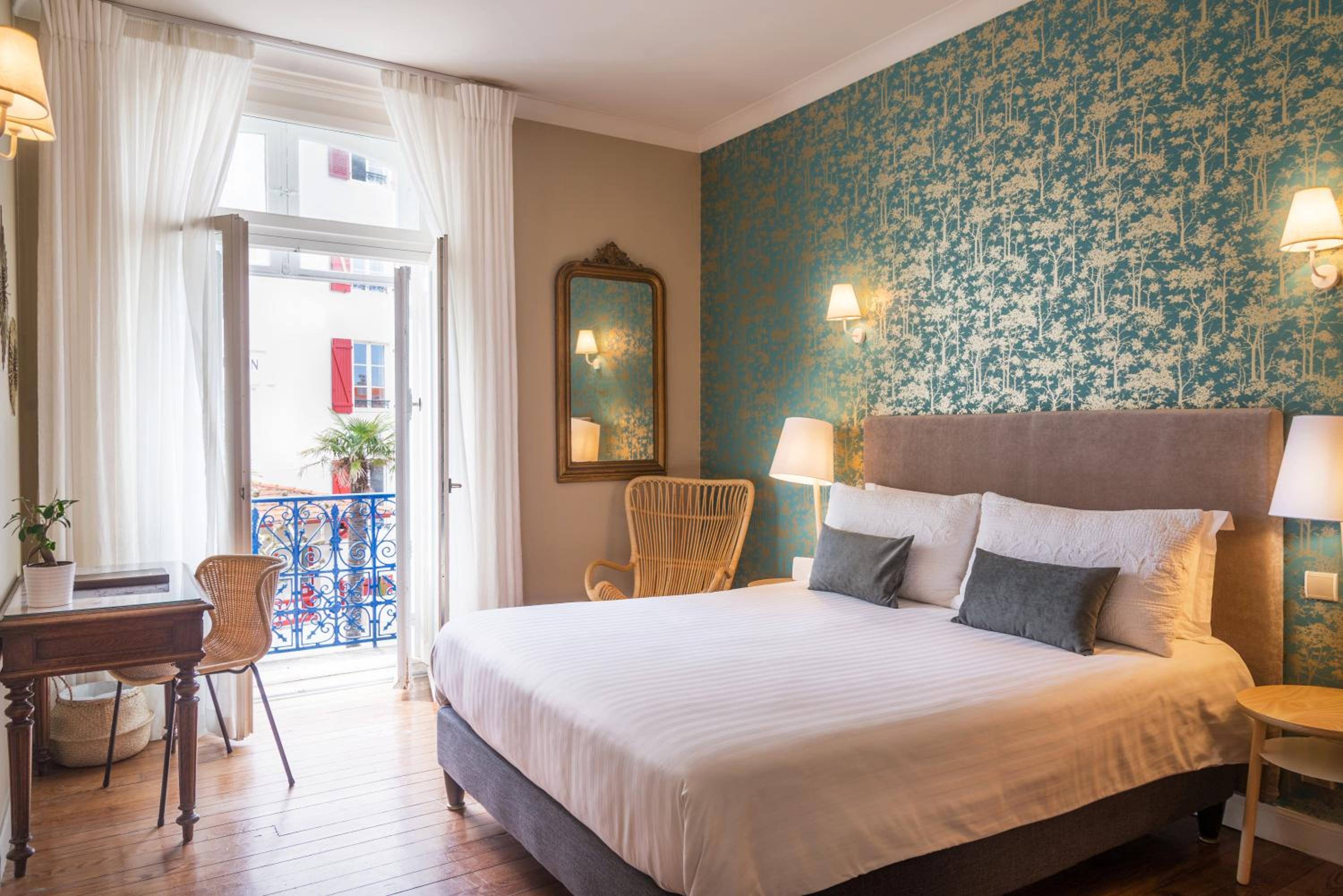 Comfort Double Room with Balcony - Photo 5