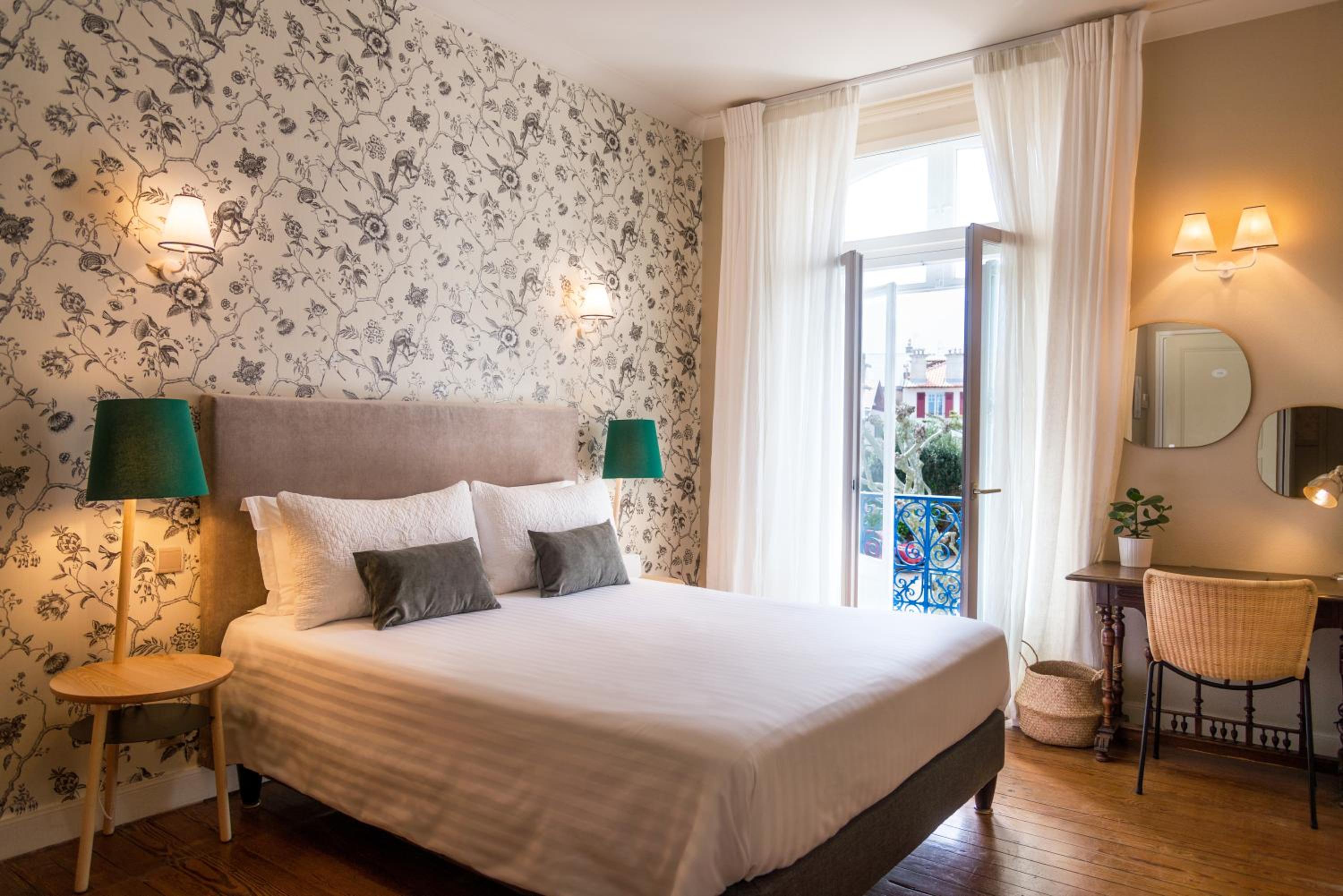 Comfort Double Room with Balcony - Photo 3