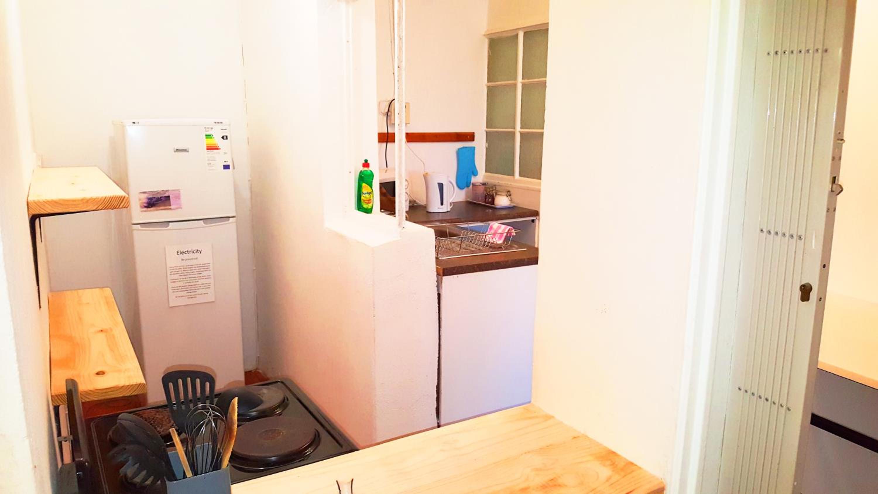 4-Sleeper Budget Cottage - Photo 10