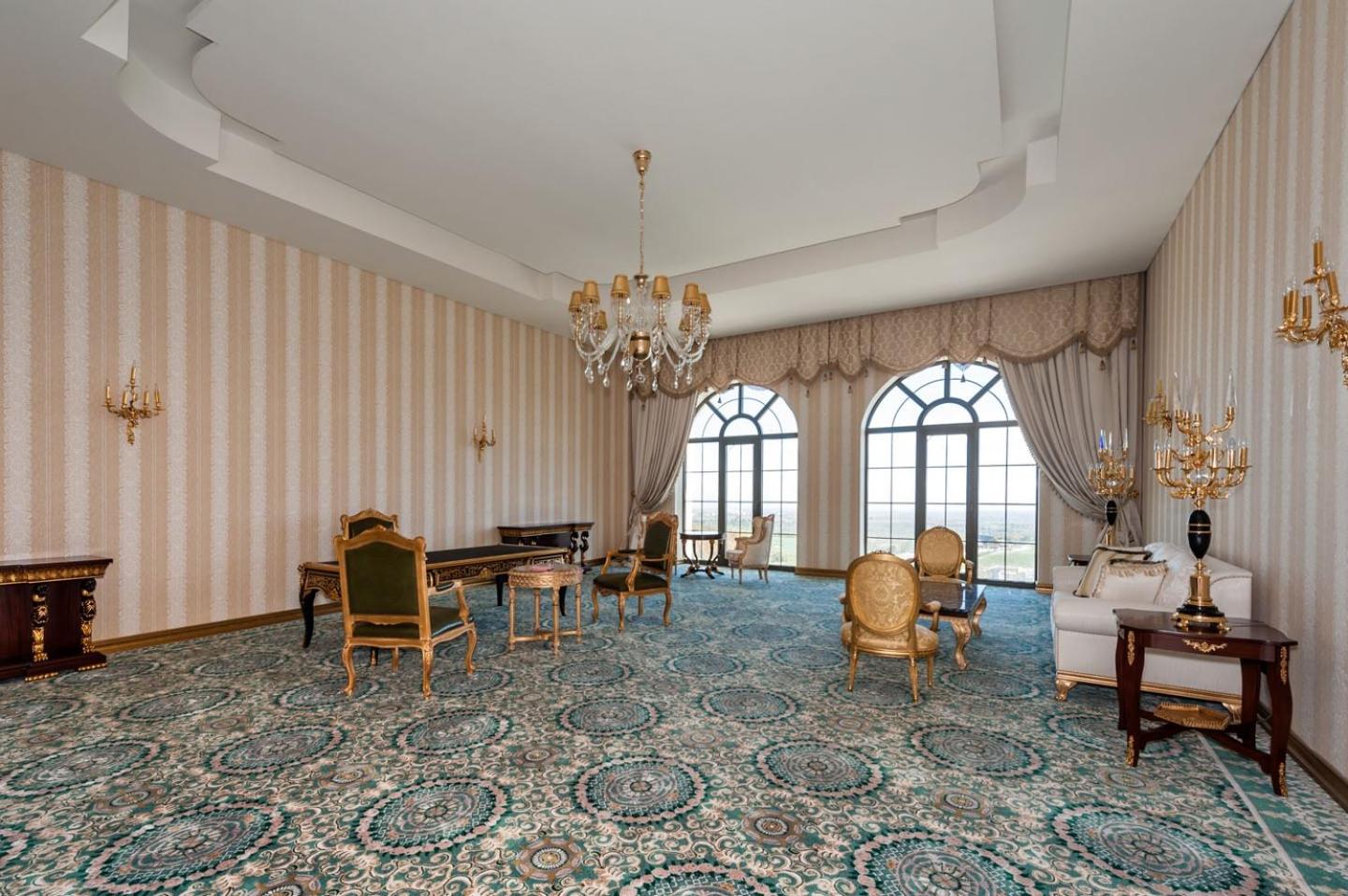 Presidential Suite photo 2