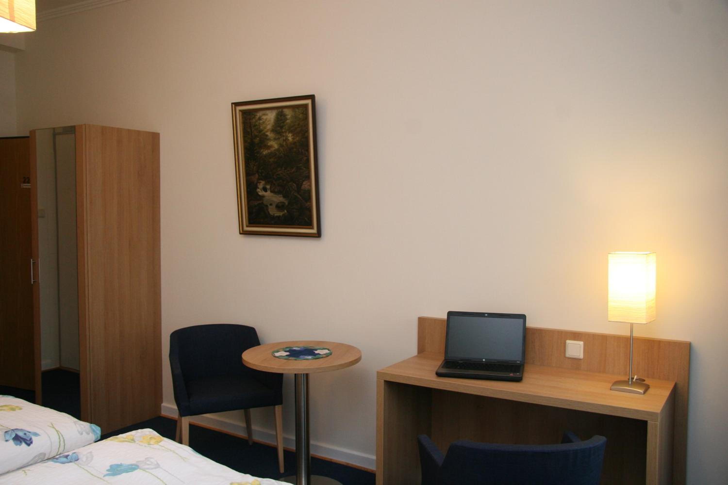 Double Room - Photo 6