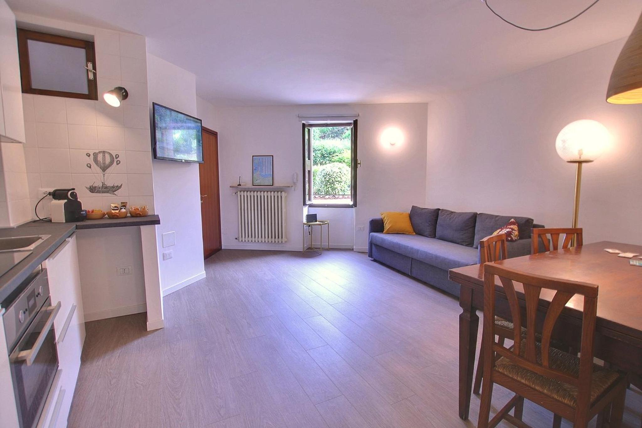 Apartment with Terrace - Photo 12