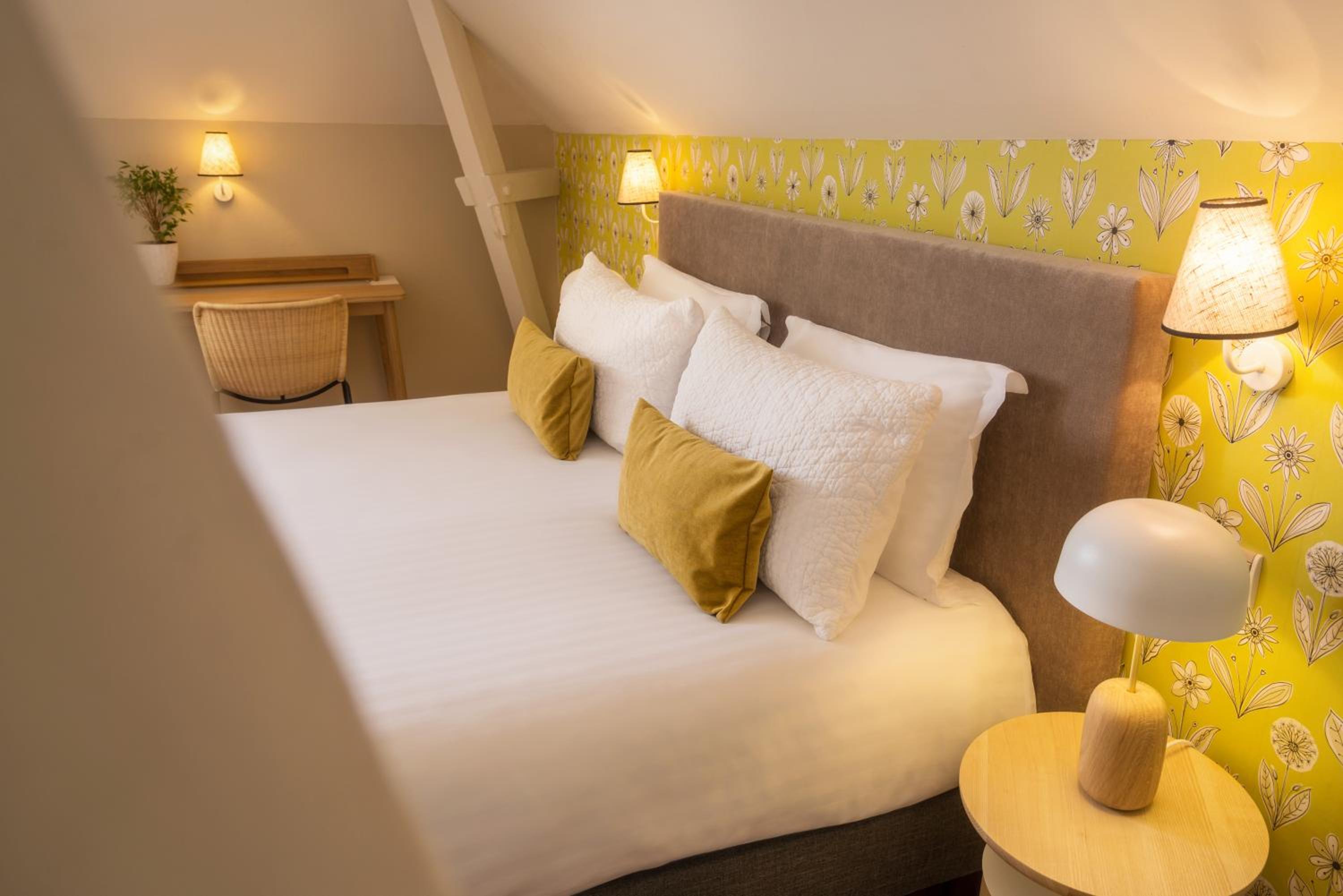 Superior Double or Twin Room - Photo 6