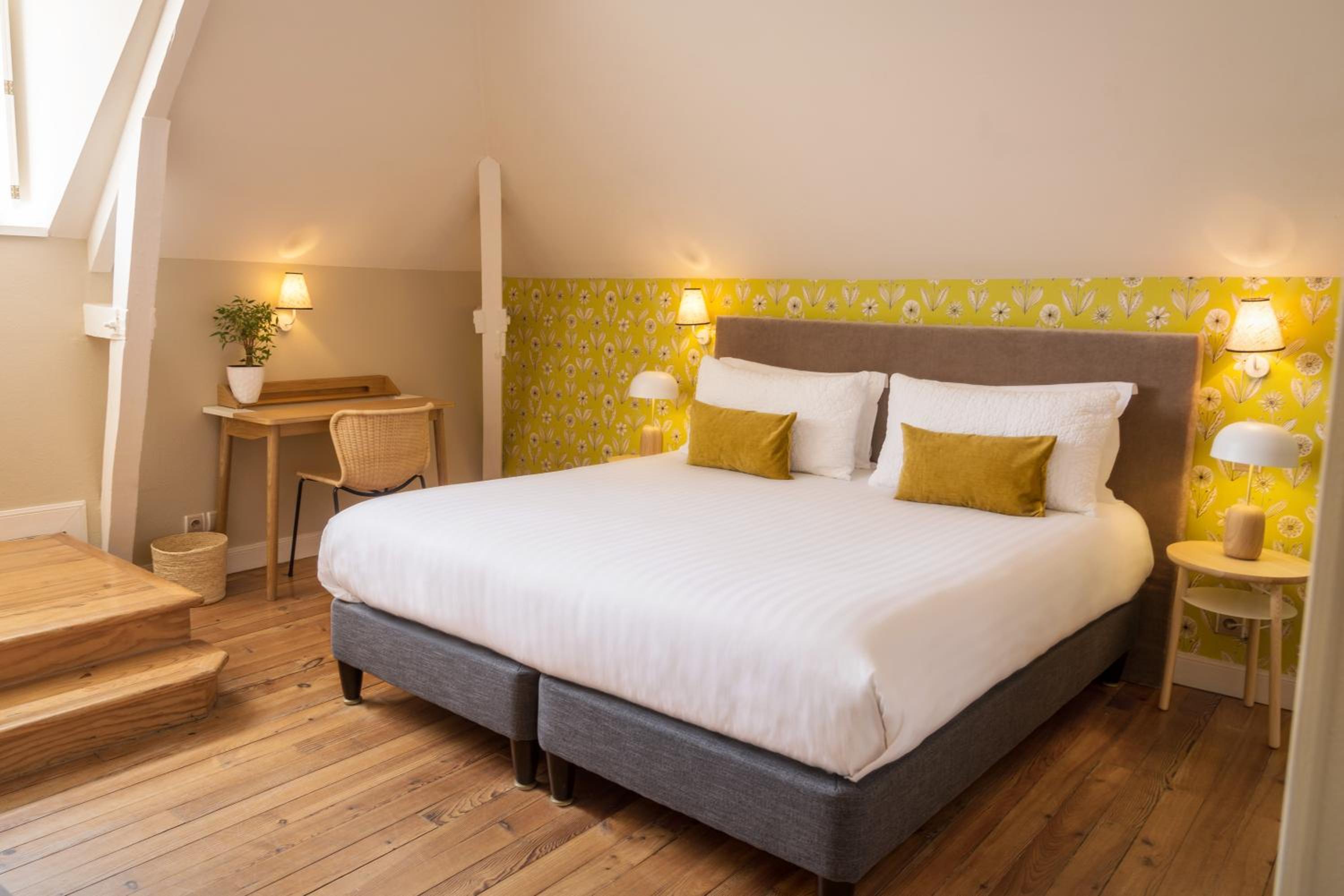 Superior Double or Twin Room - Photo 3
