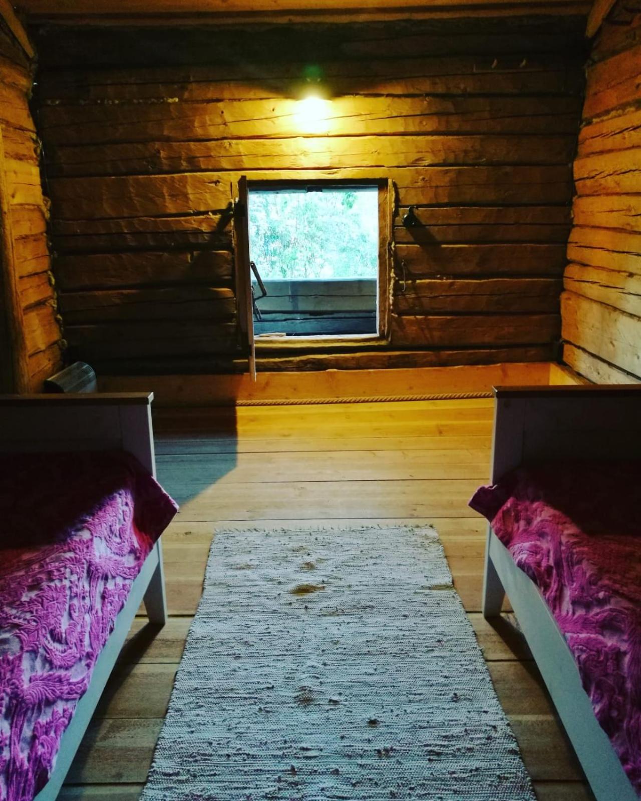 Family Room - Photo 4