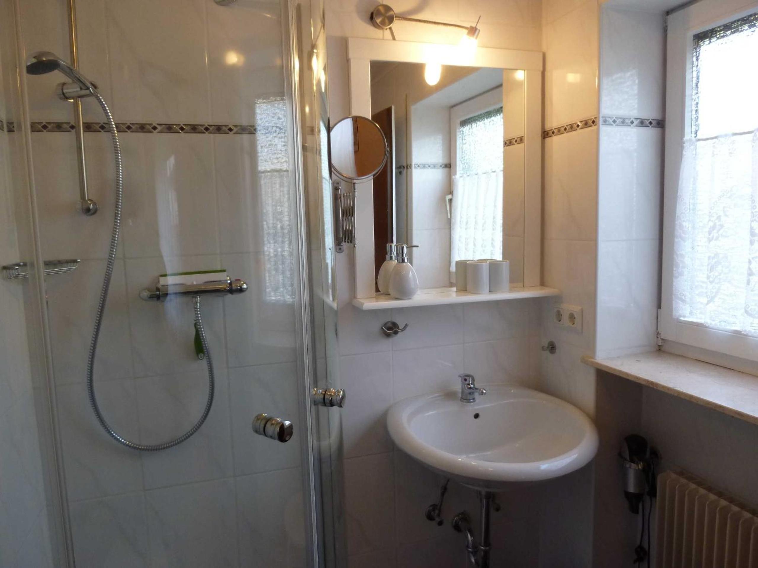 One-Bedroom Apartment with Balcony photo 3