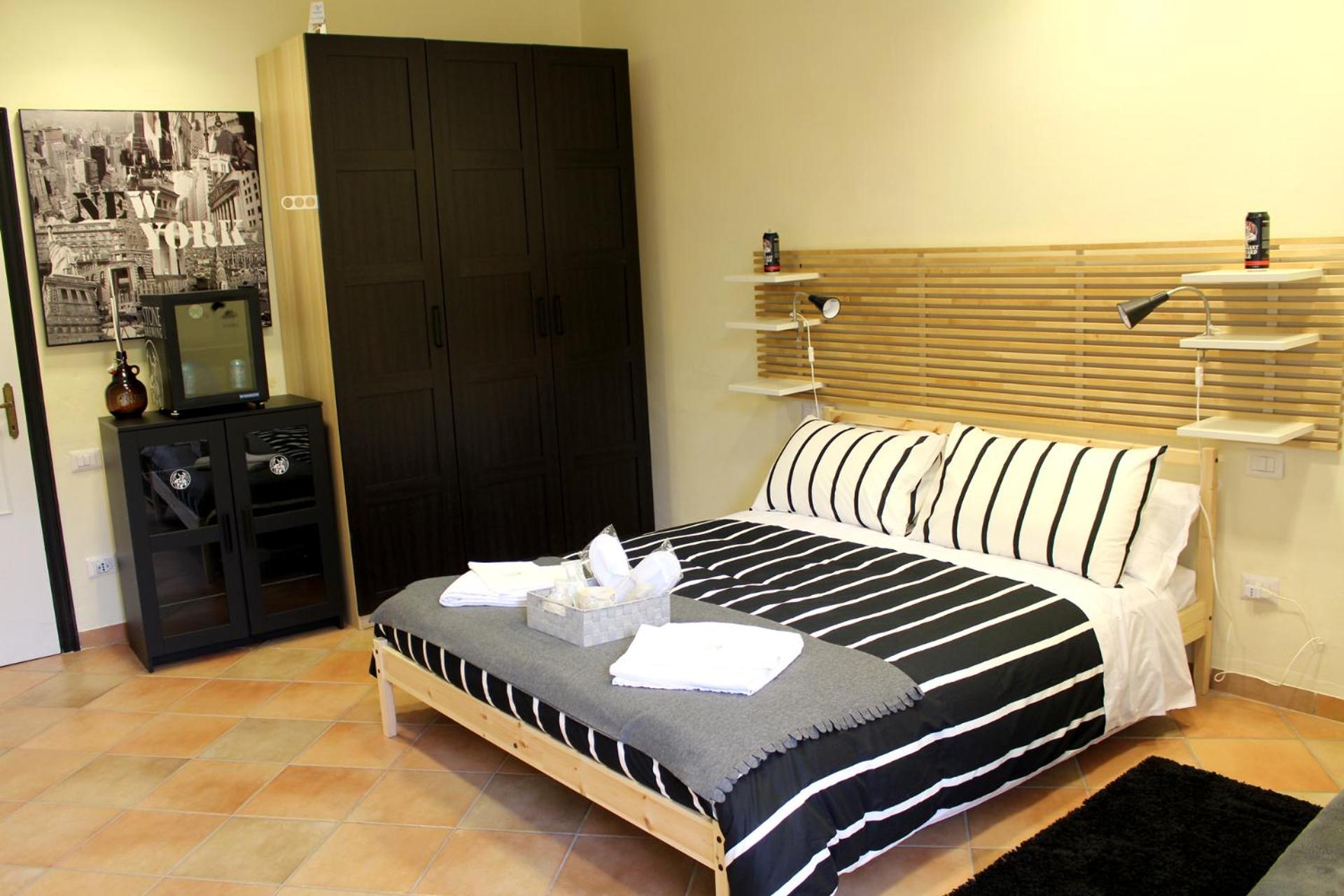 Family Room - Photo 10