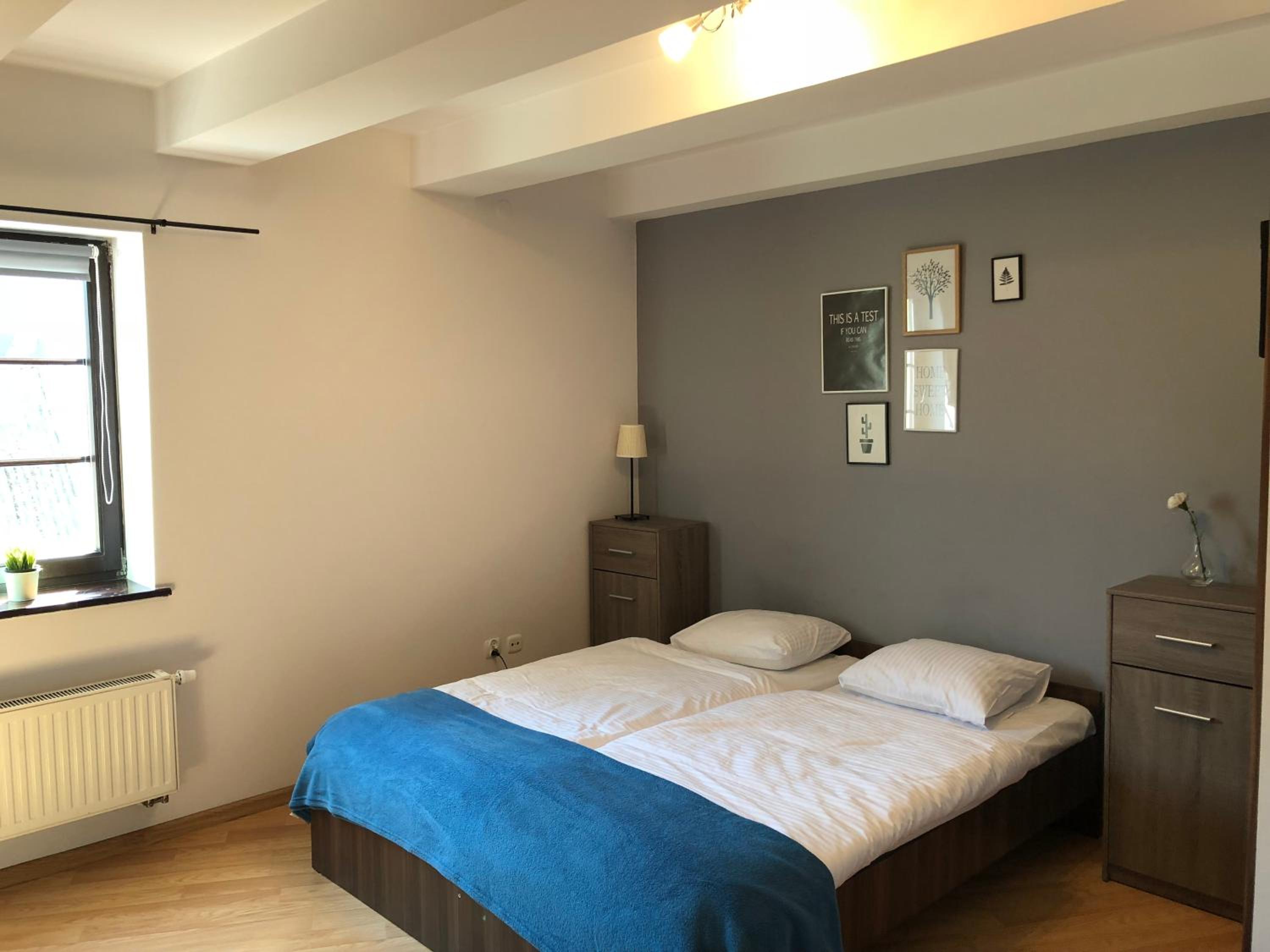 Two-Bedroom Apartment - Photo 2