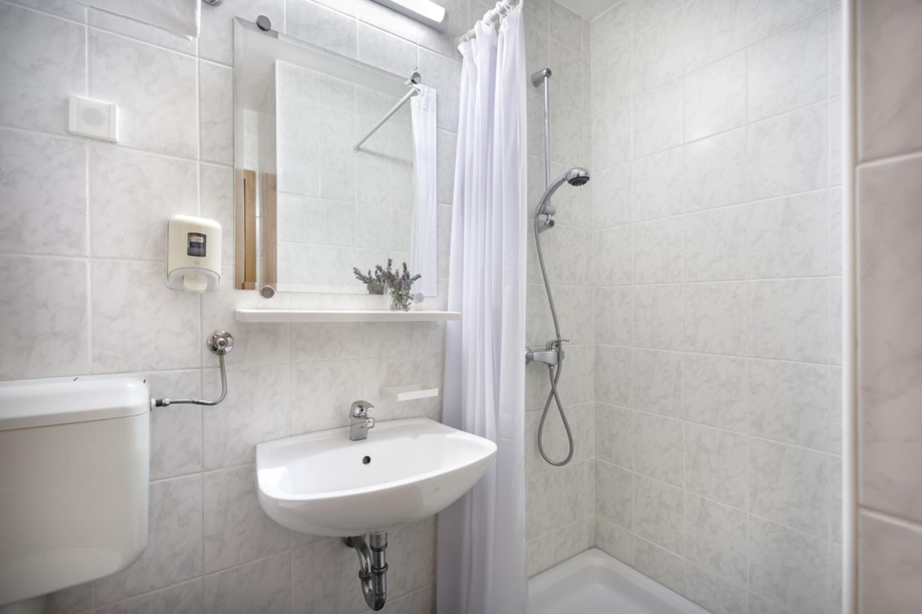 Room for 2+1 - Sahara & Rab Hotel photo 2
