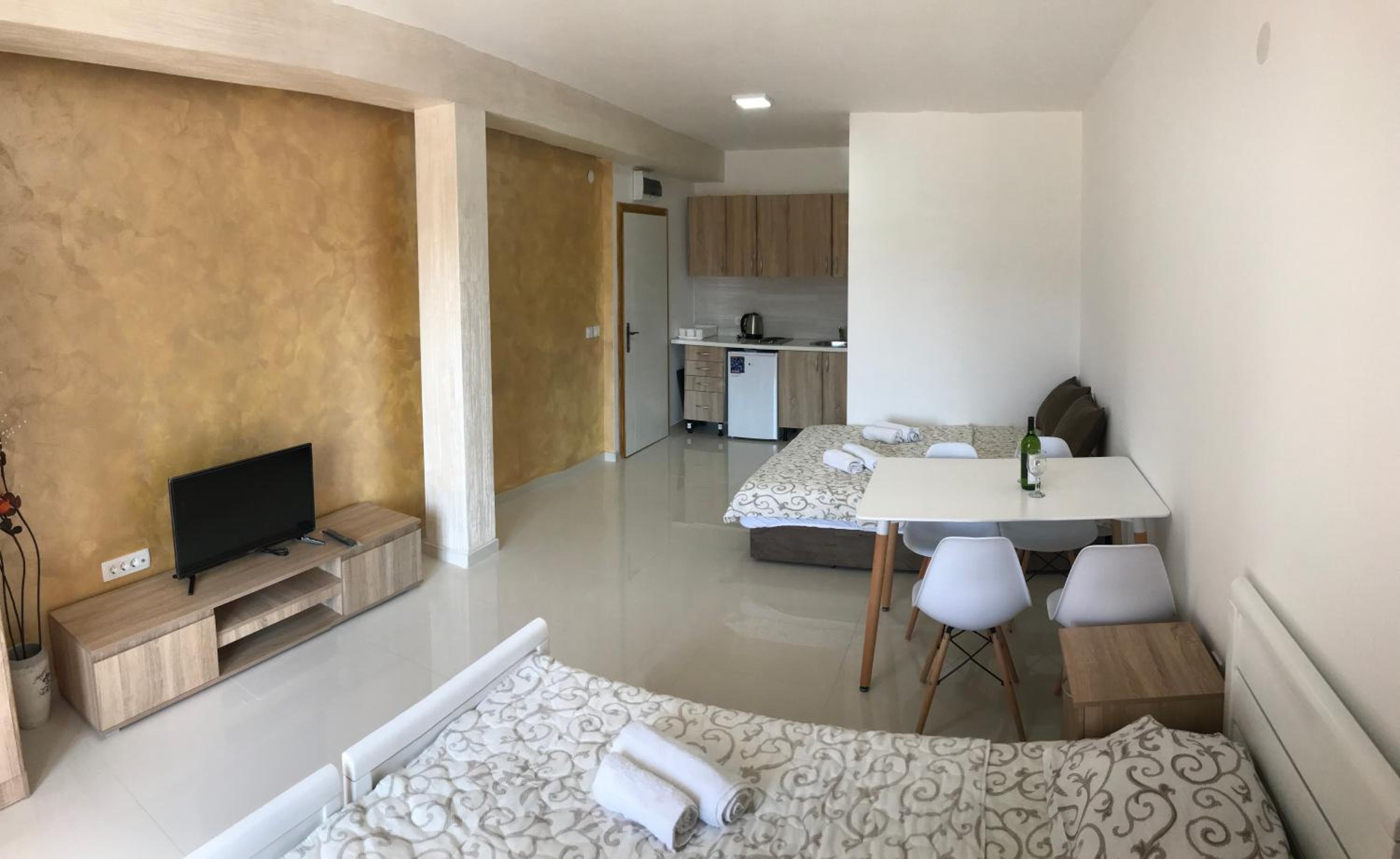 Apartment With Balcony