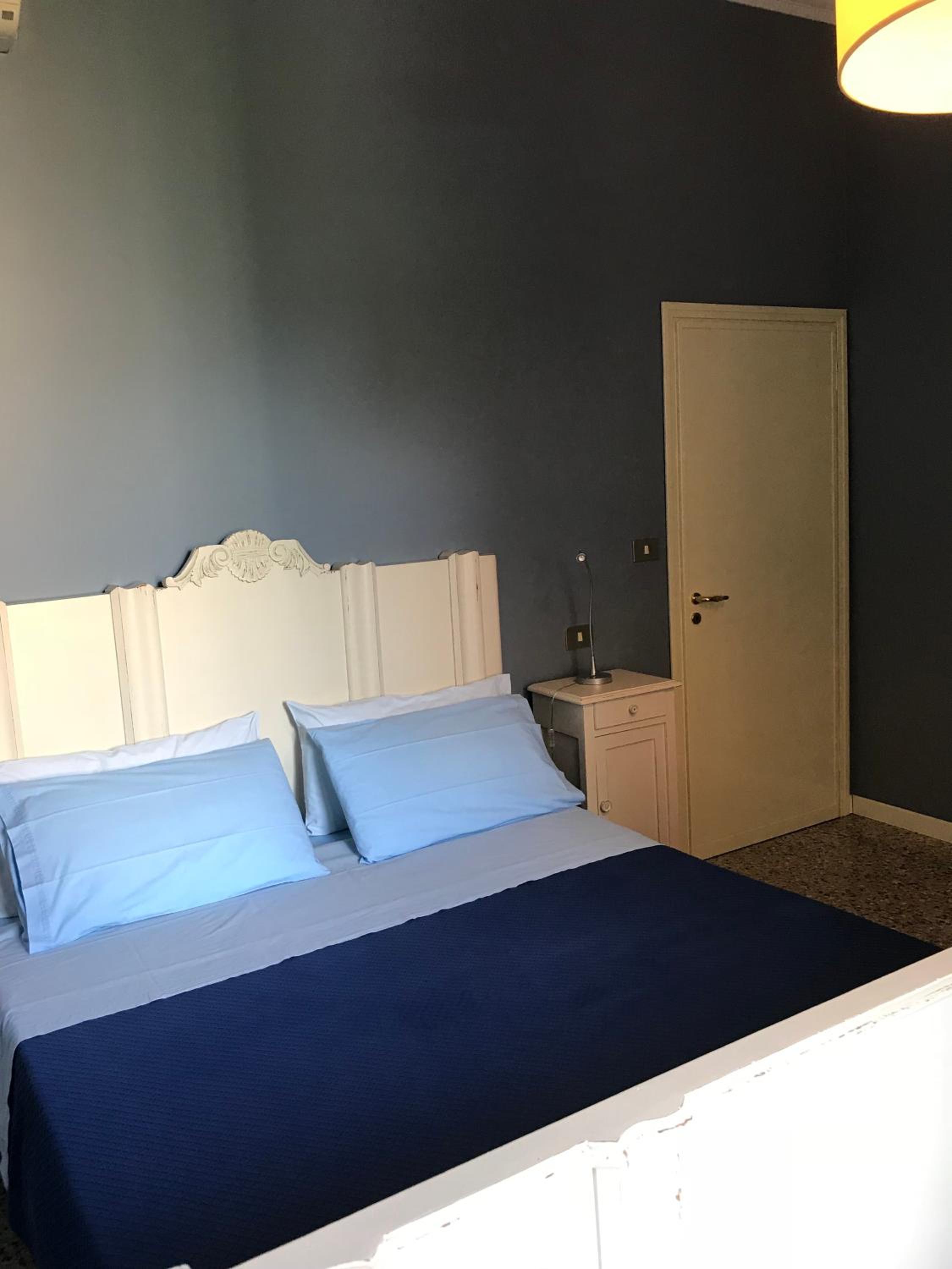 Double Room with Private External Bathroom