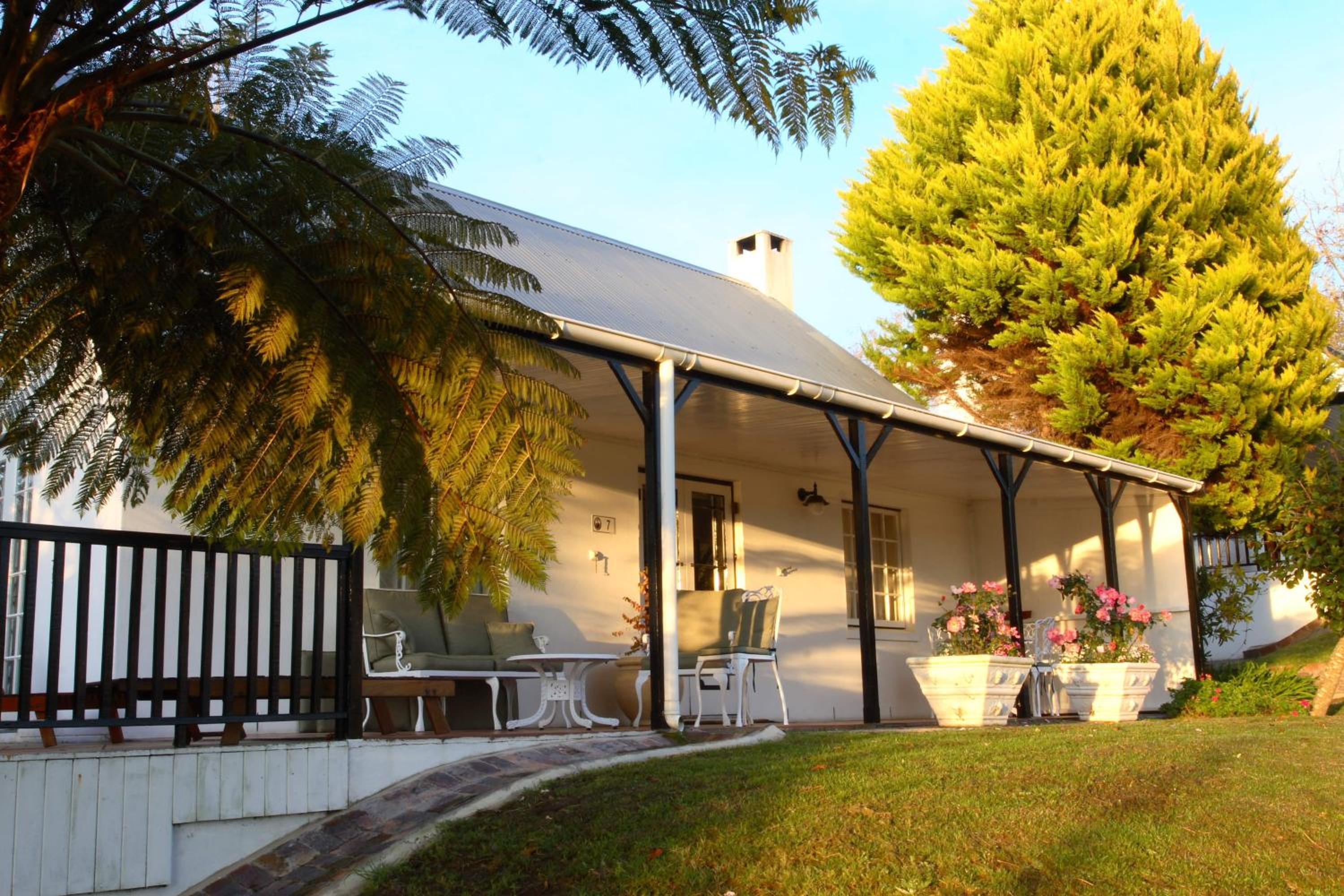 Two-Bedroom Villa - Photo 9