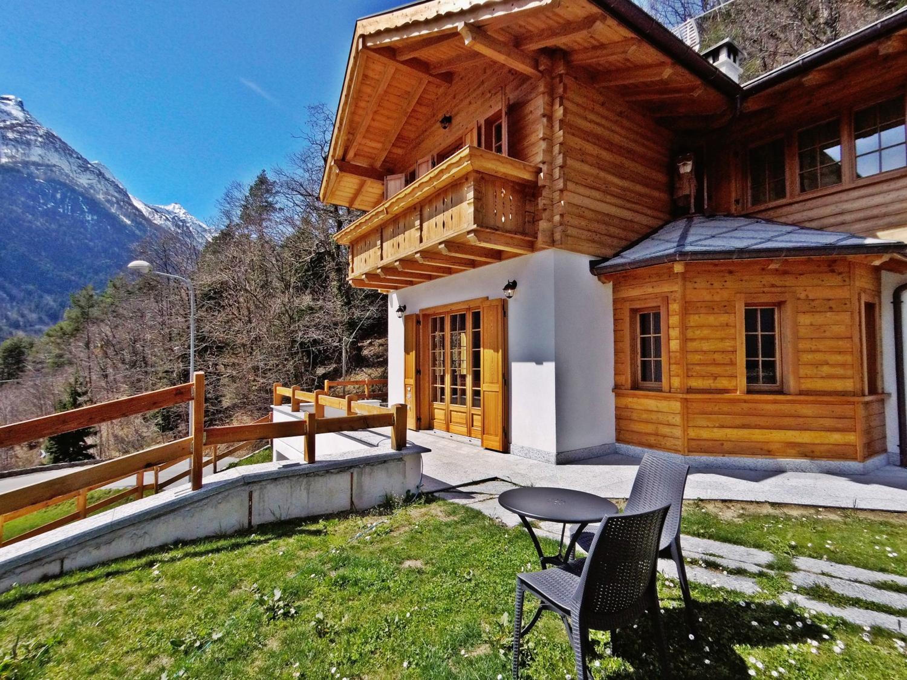 Double or Twin Room with Balcony and Private External Bathroom - Photo 16