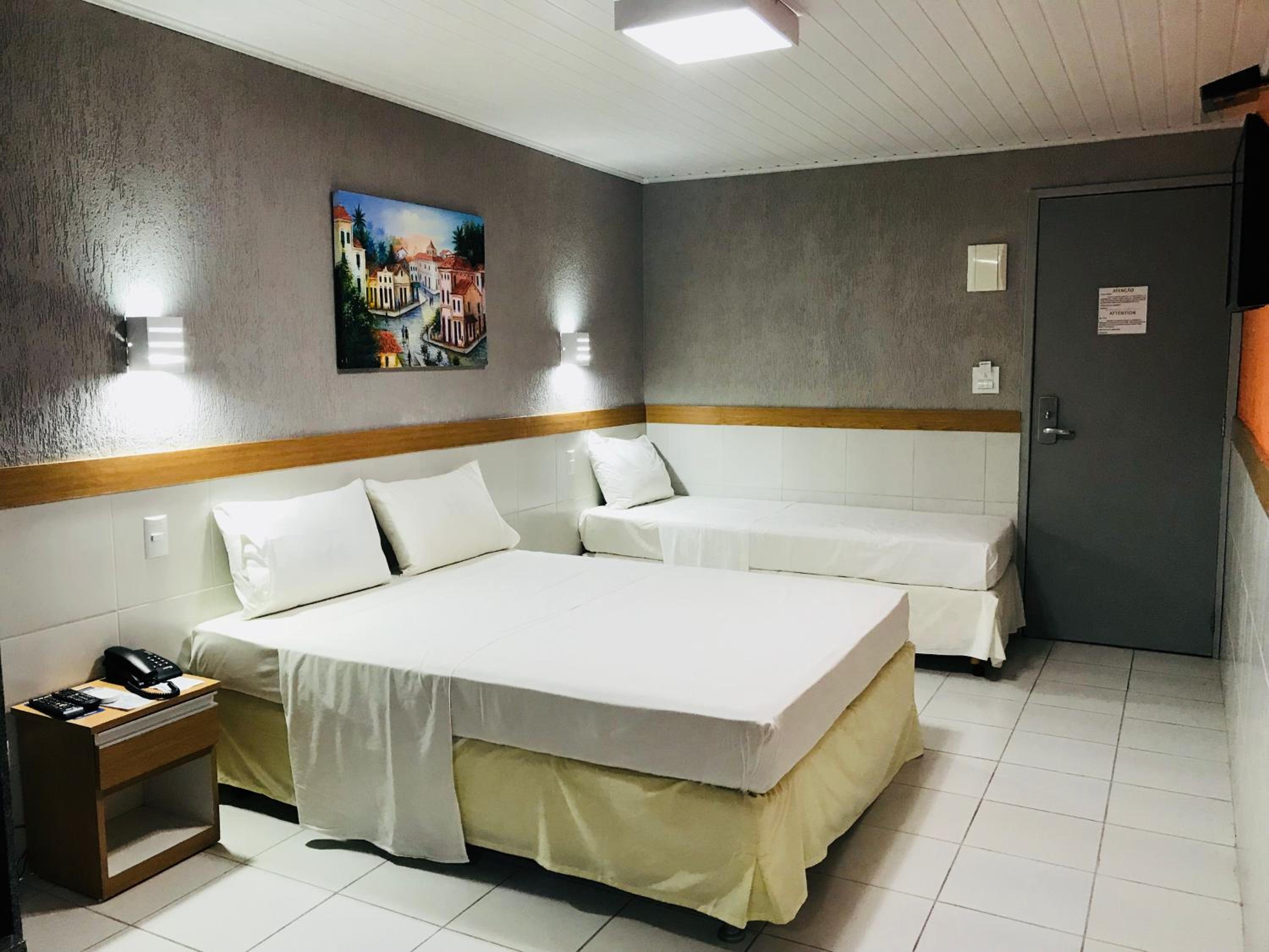 Superior Triple Room (3 Single Beds)