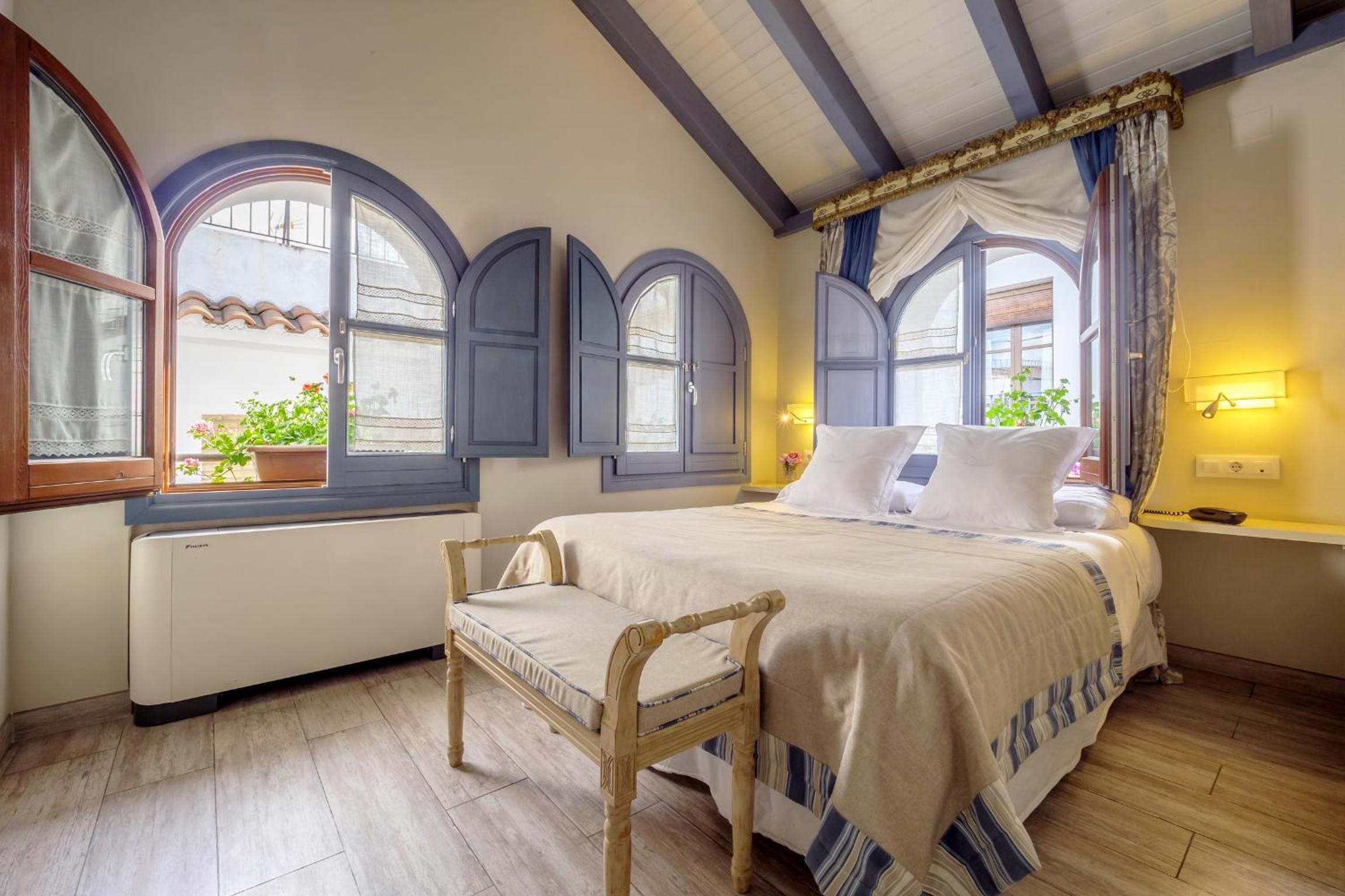 Apartamento de una habitación superior (2 adultos)