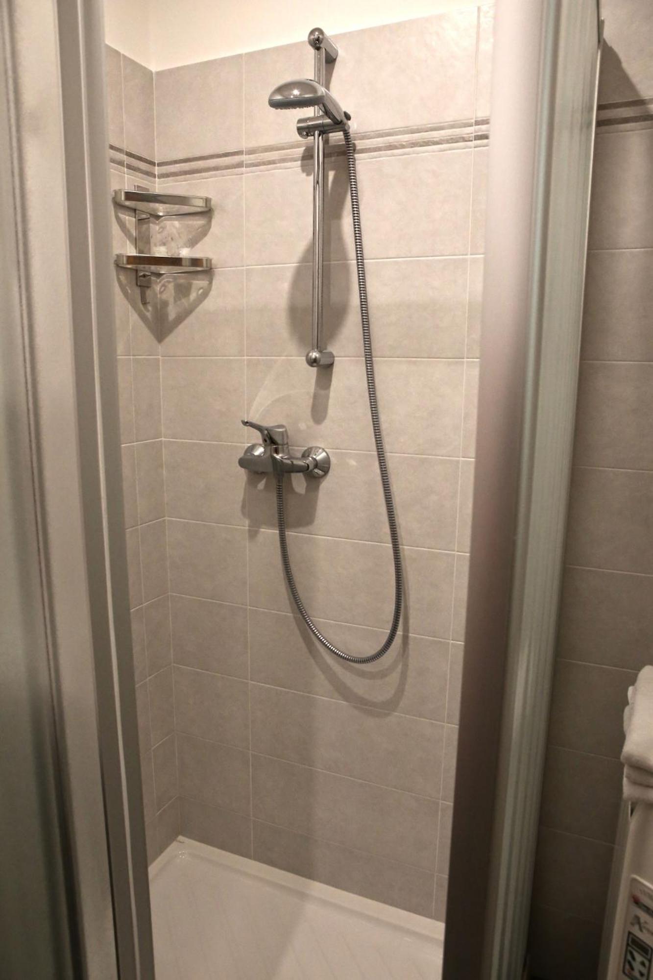 Deluxe Single Room photo 3