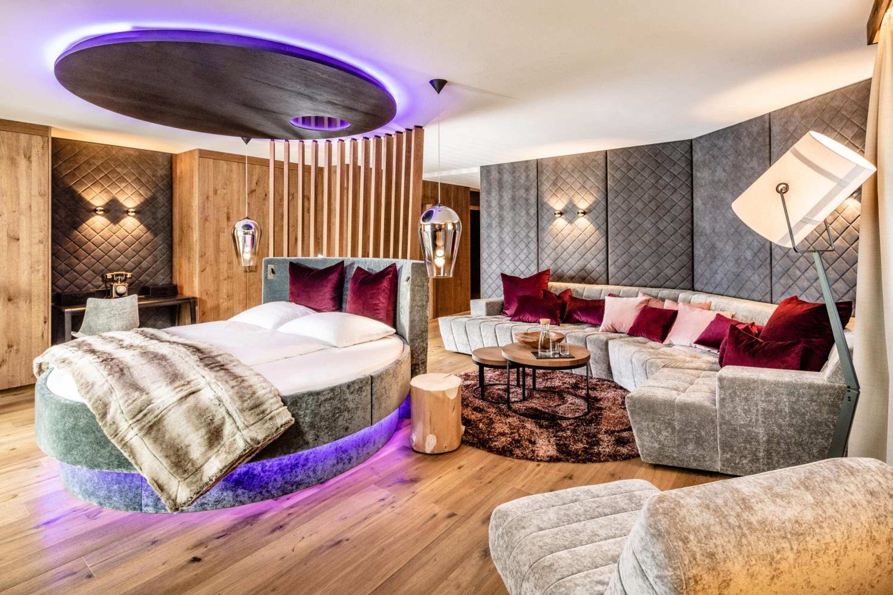 Executive Suite photo 2