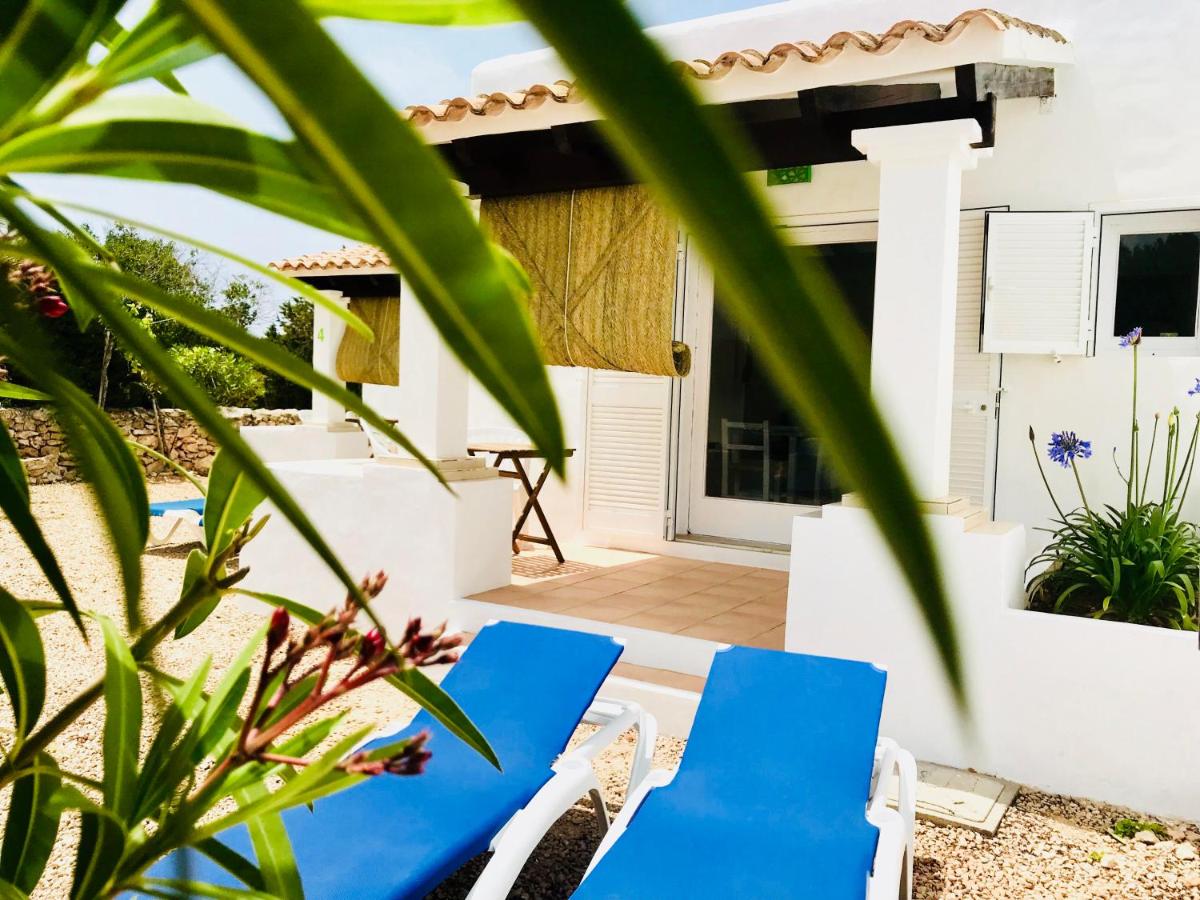 Bungalow with Garden View - Photo 8