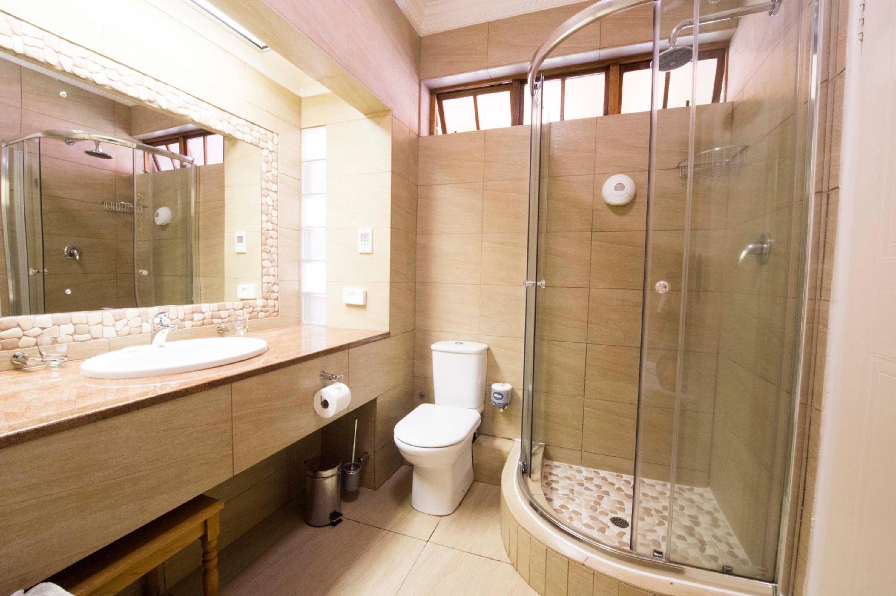 Standard Double or Twin Room photo 3