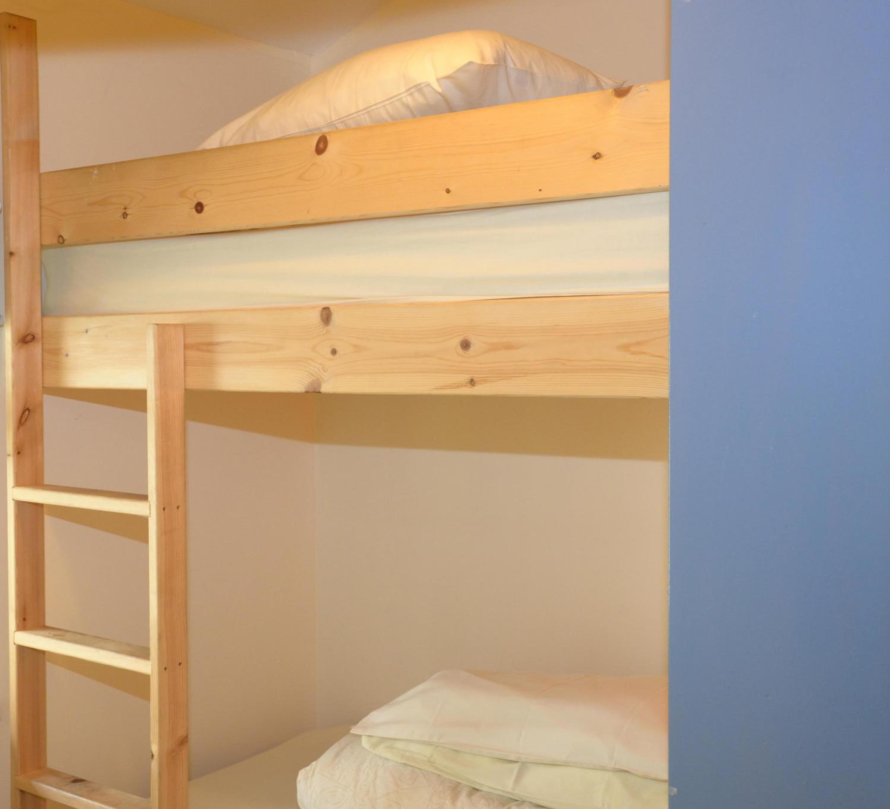 Bed in 4-Bed Mixed Dormitory Room photo 2