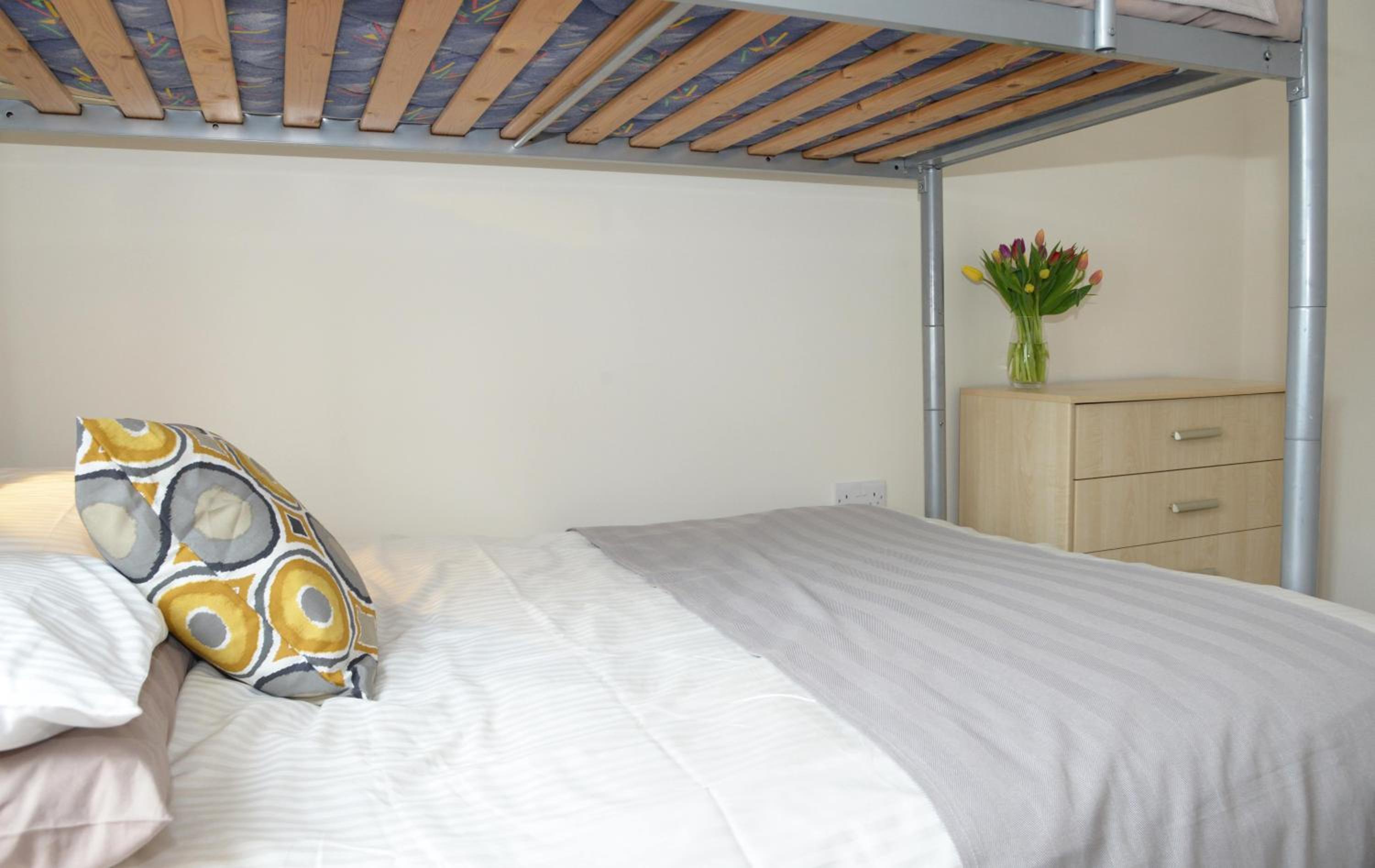 Triple Room with Private Bathroom photo 3