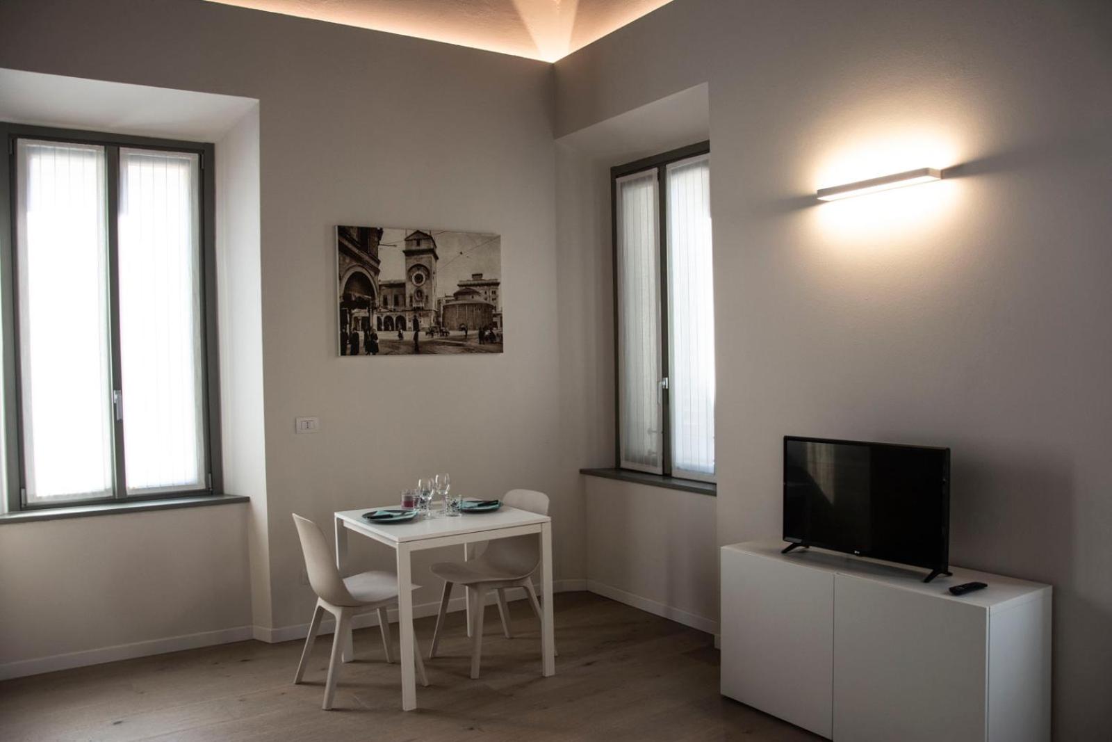 Studio Apartment - Photo 1