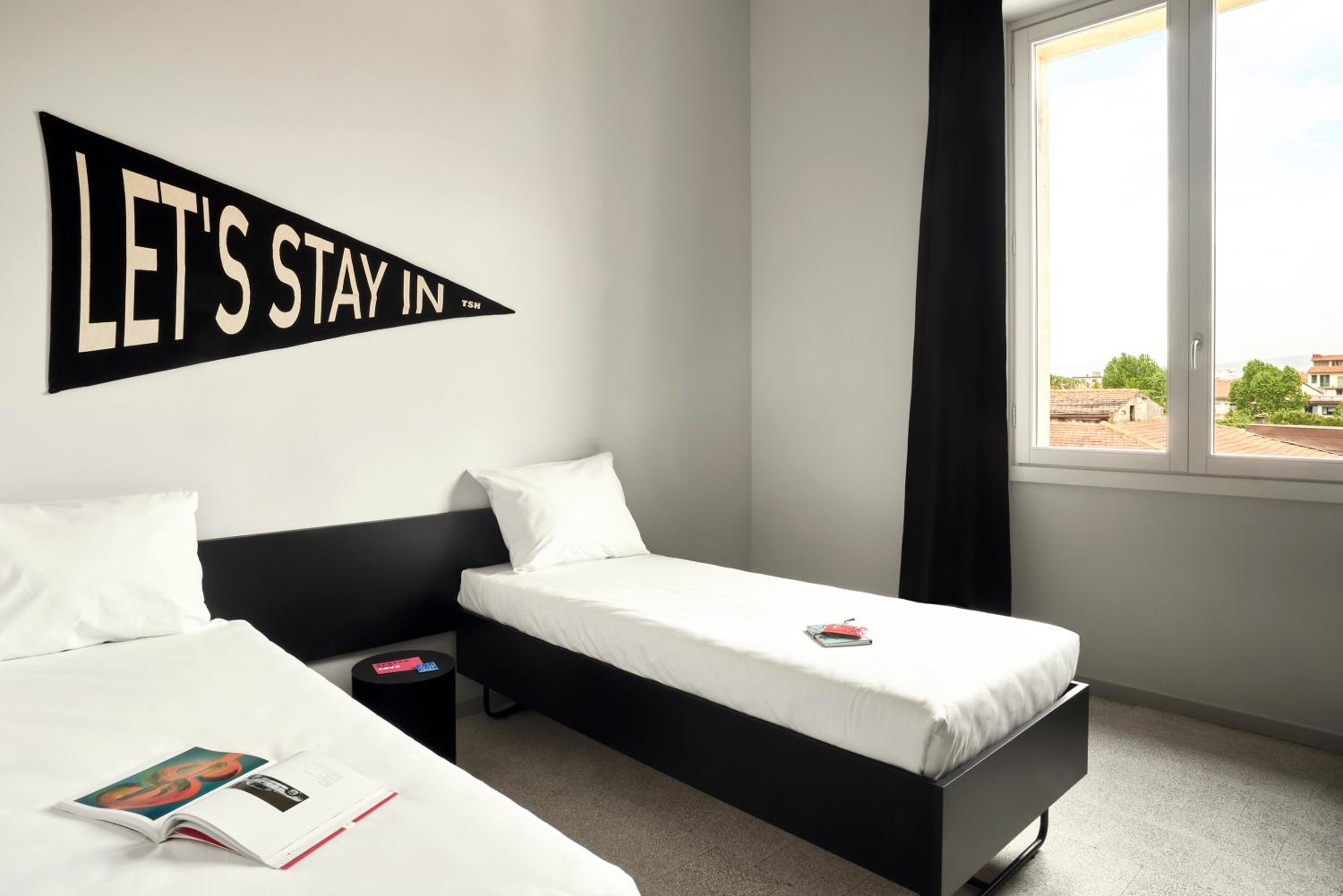 Deluxe Twin Room - Photo 1