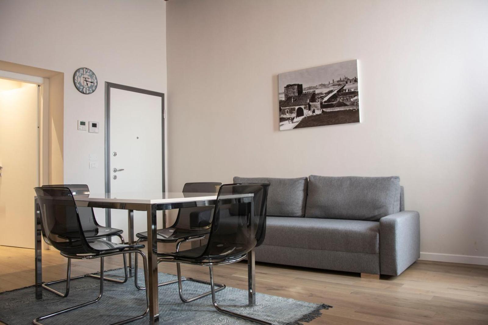 One-Bedroom Apartment - Photo 9