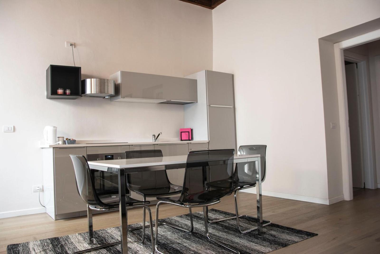 One-Bedroom Apartment - Photo 6