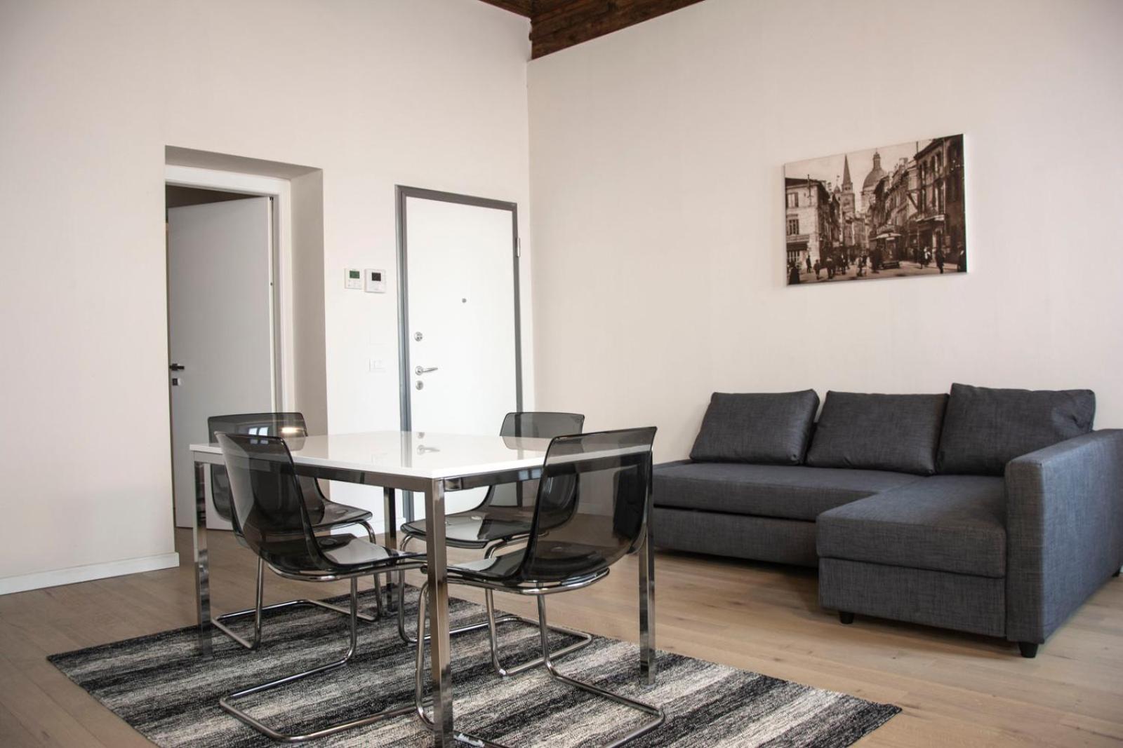 One-Bedroom Apartment - Photo 7