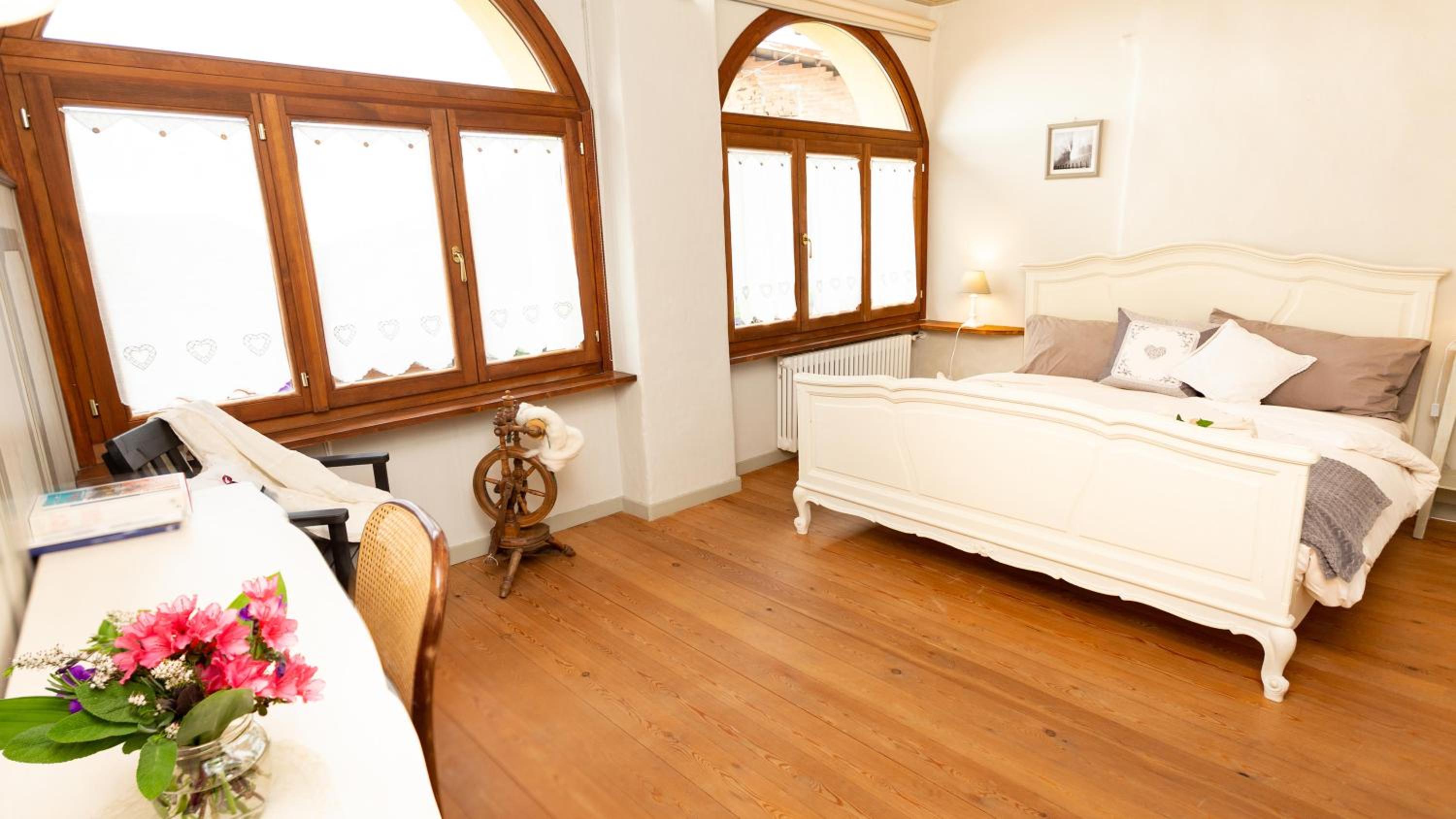 Deluxe Double Room with Extra Bed - Photo 3